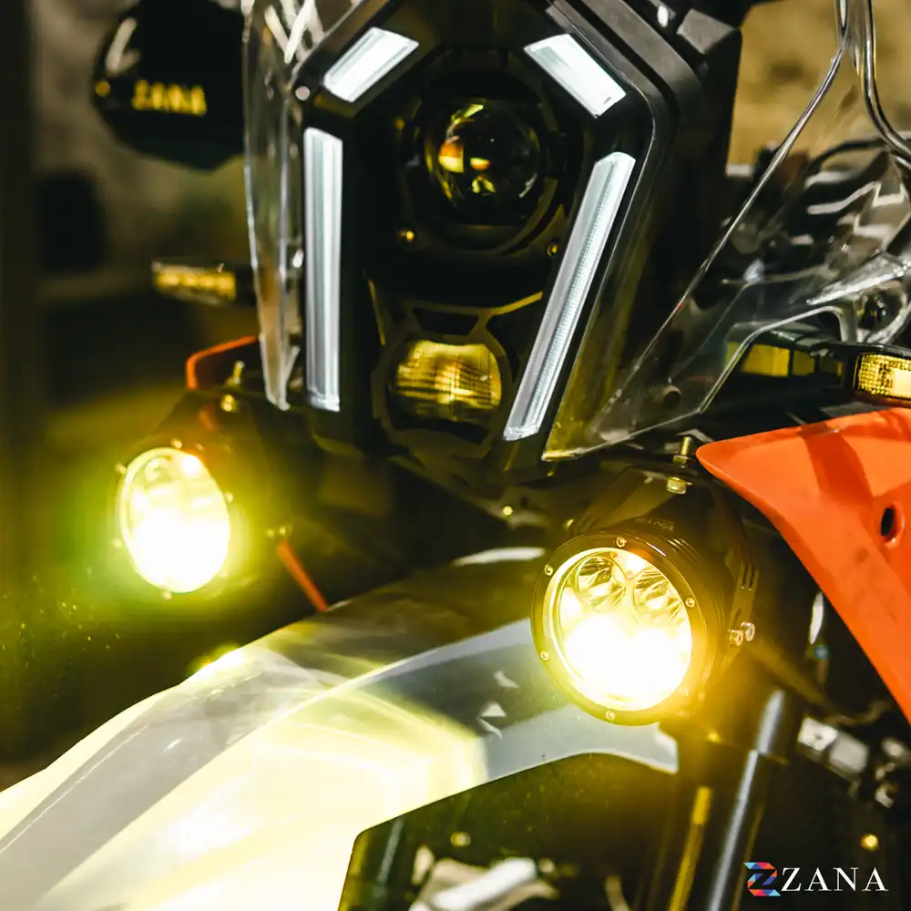 Product image of ZANA Universal LED Fog Light with DRL (DRL-R40) – Silver Series