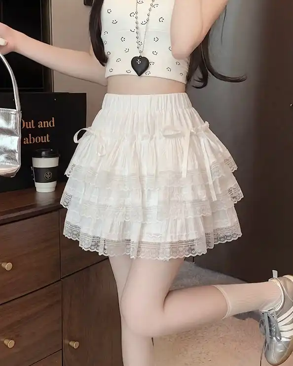 The "Odette" Lace Tiered Ribbon Mini