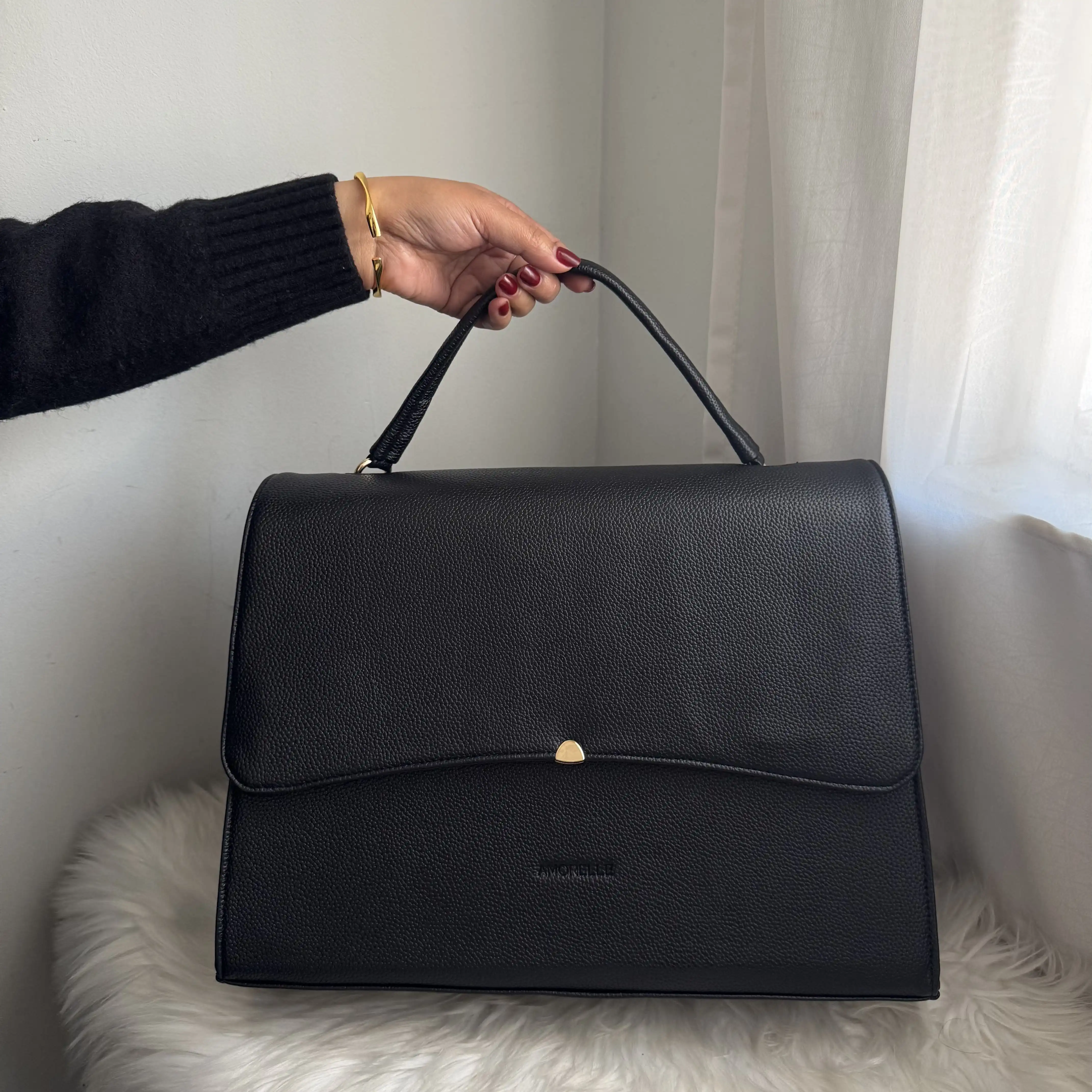 Product image of Aura bag