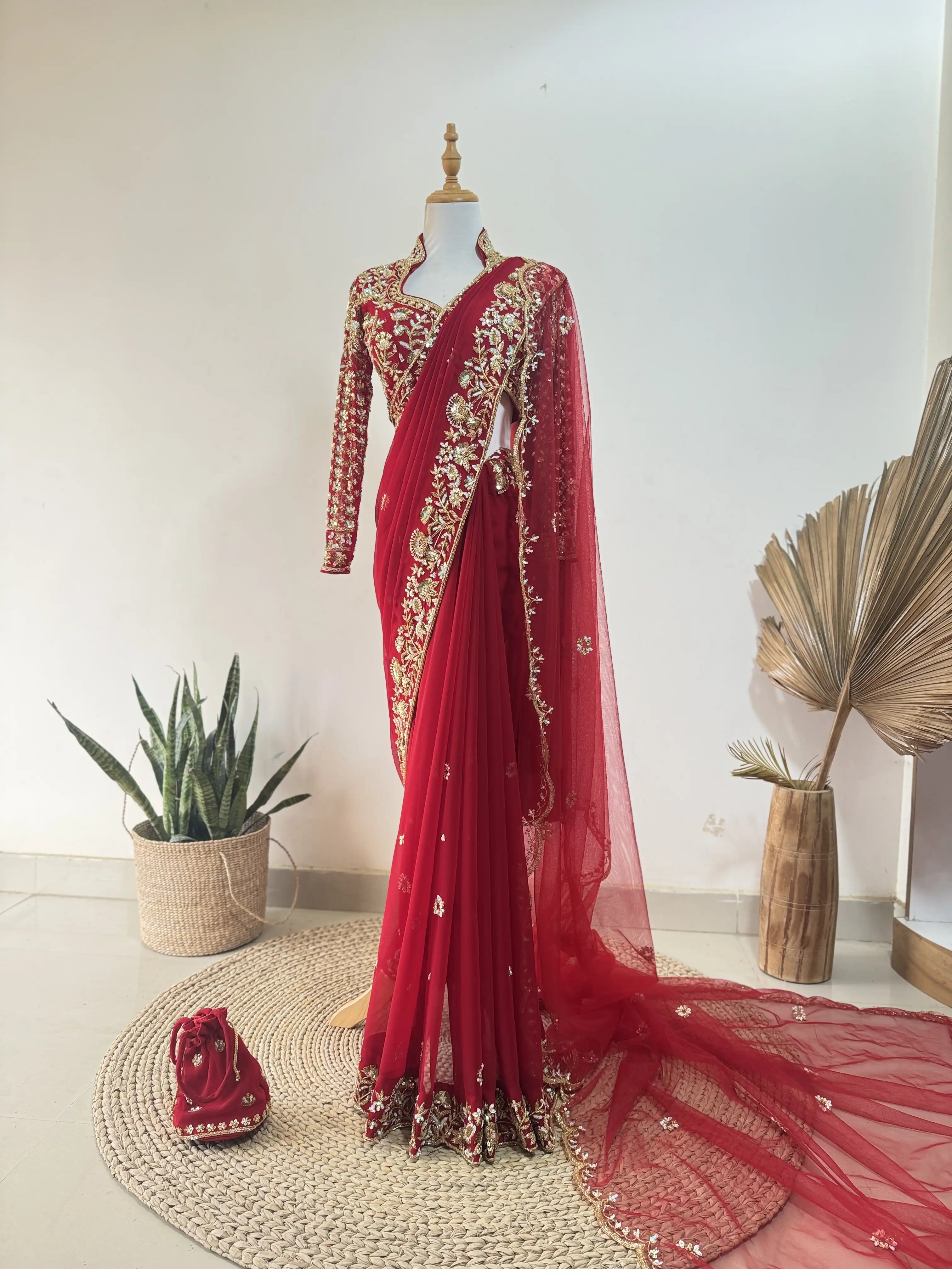 Product image of Saree S12