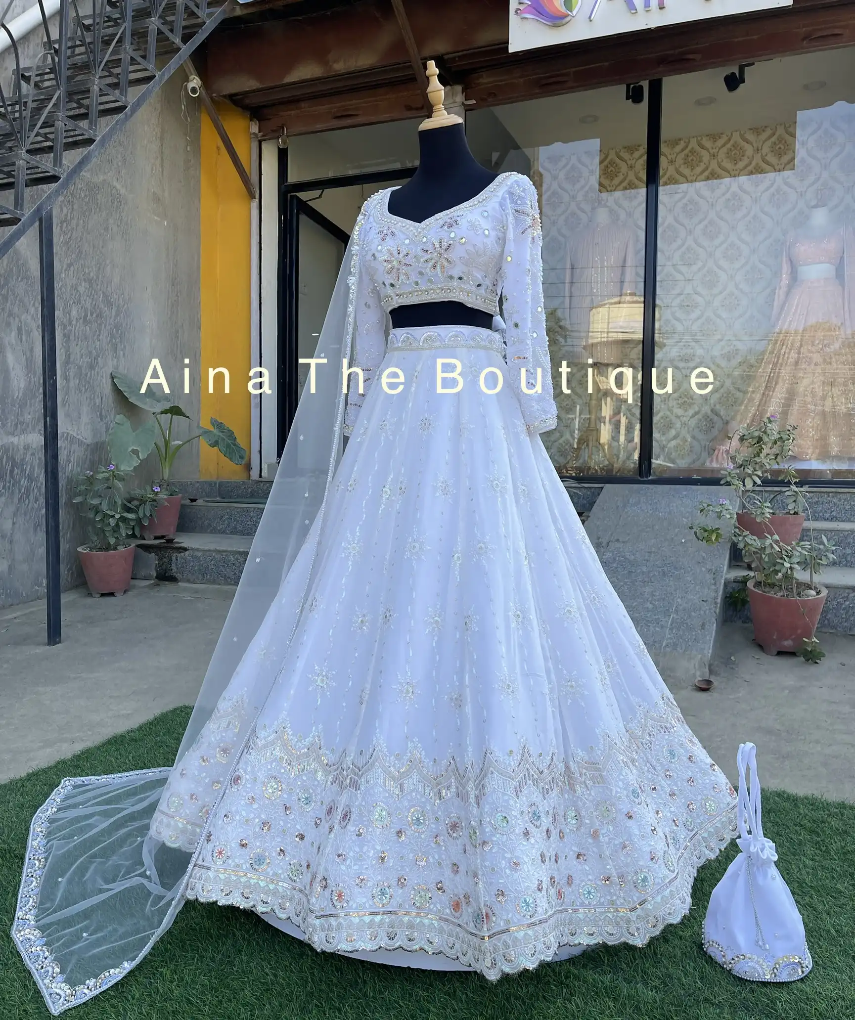 Product image of Lehenga L40