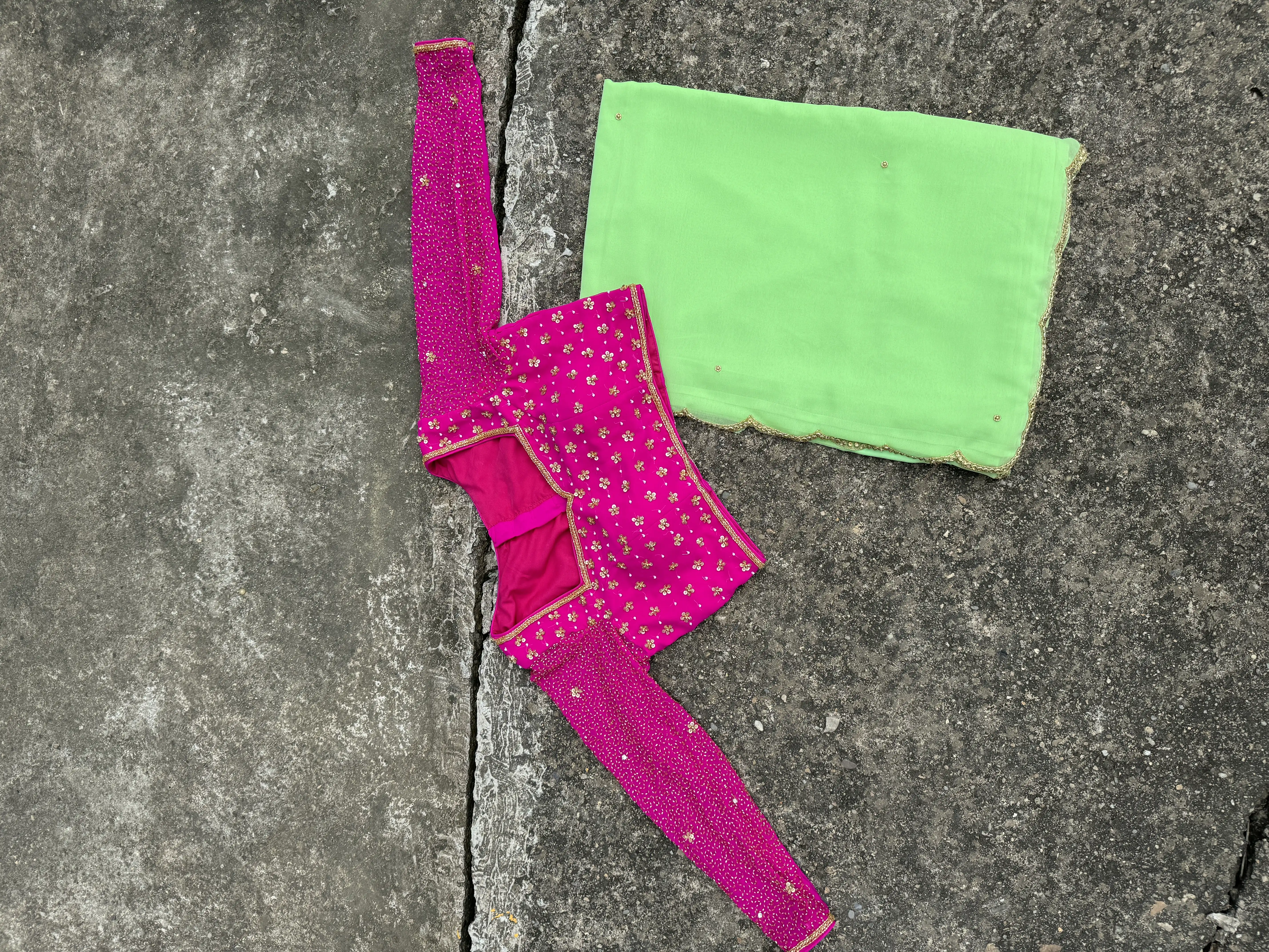 Product image of Saree S36
