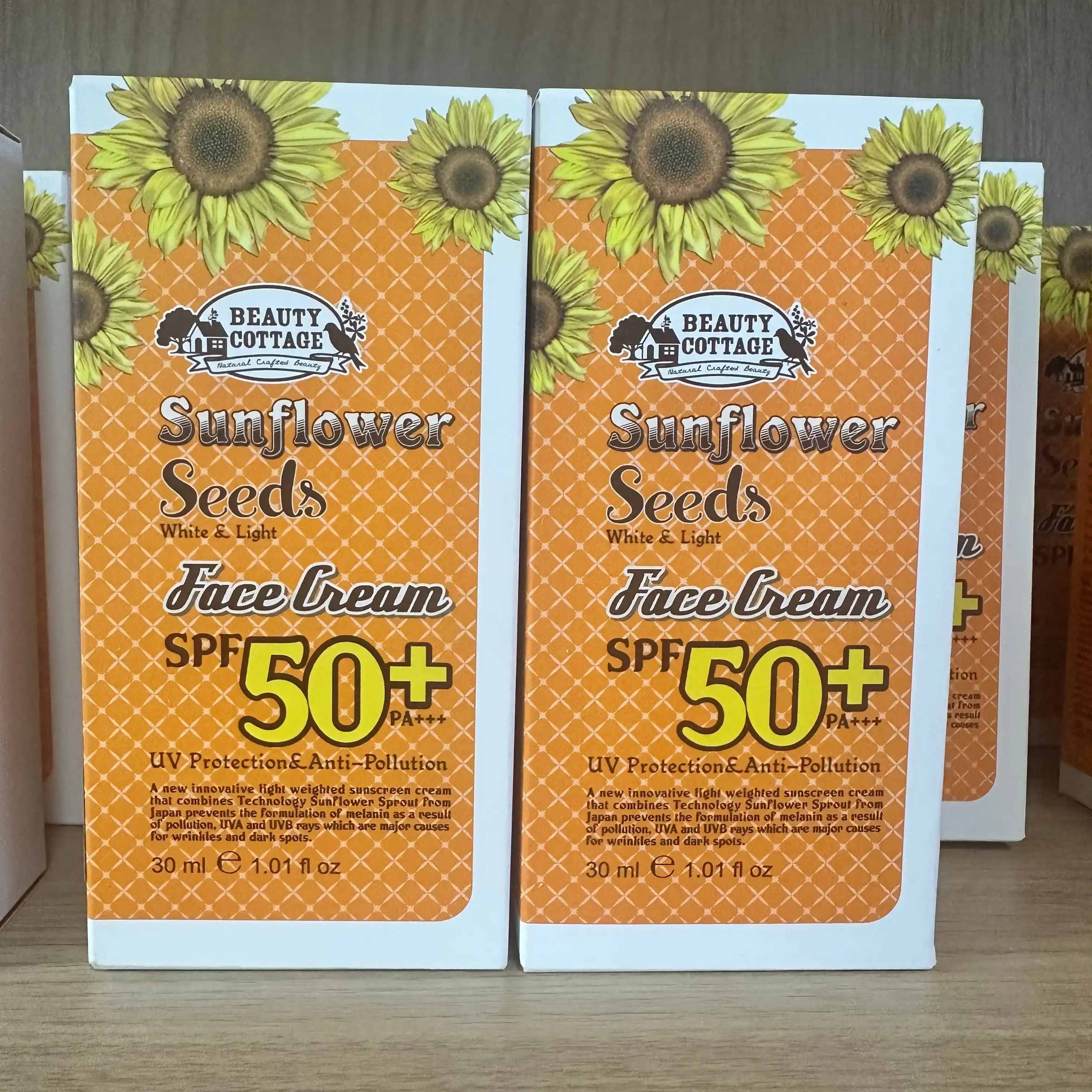 Product image of BEAUTY COTTAGE SUNFLOWER SEED WHITE & LIGHT FACE CREAM SPF50+ - Beauty Buffet