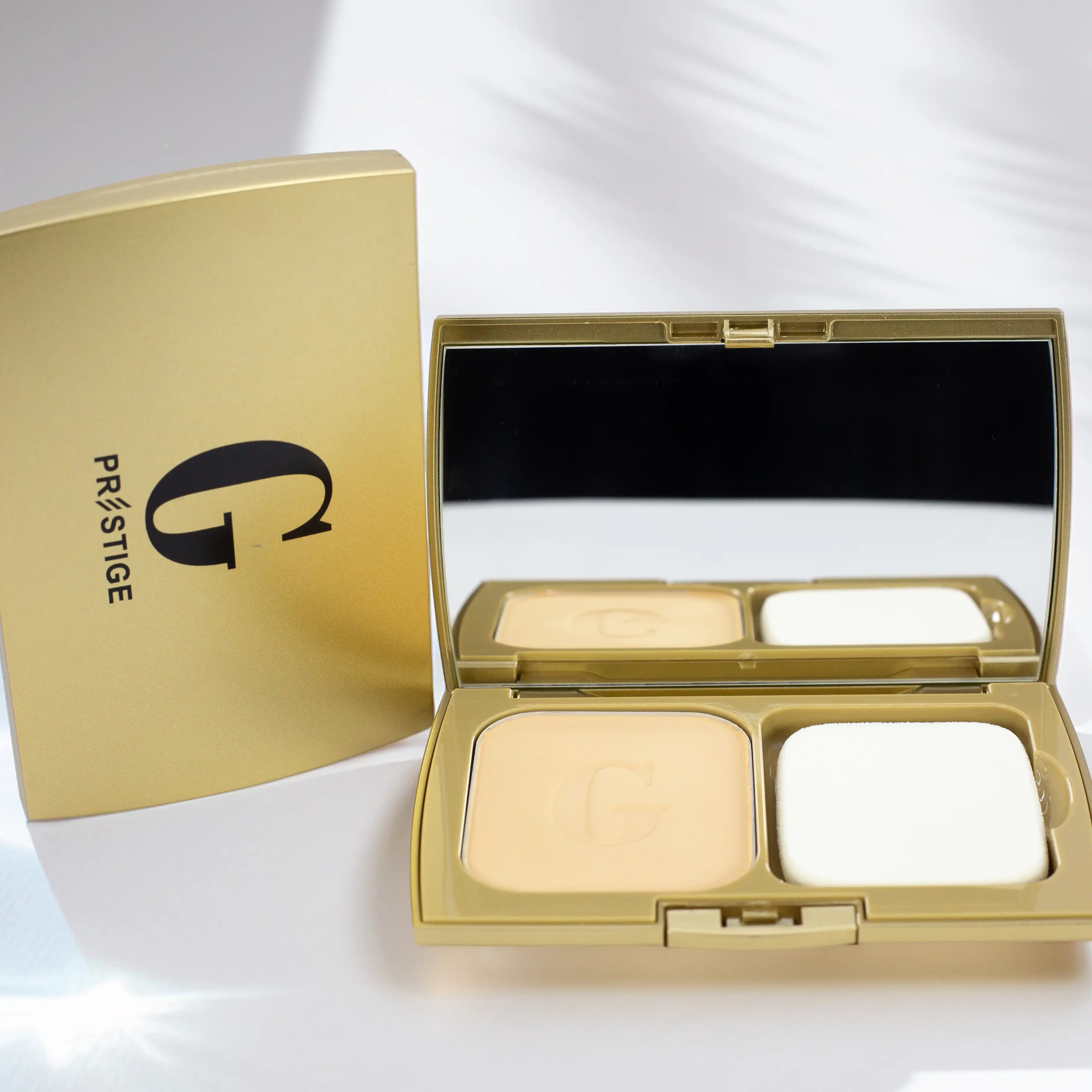 Product image of Prestige Perfection Powder Foundation SPF 35 PA+++  - GINO McCRAY  - Beauty Buffet