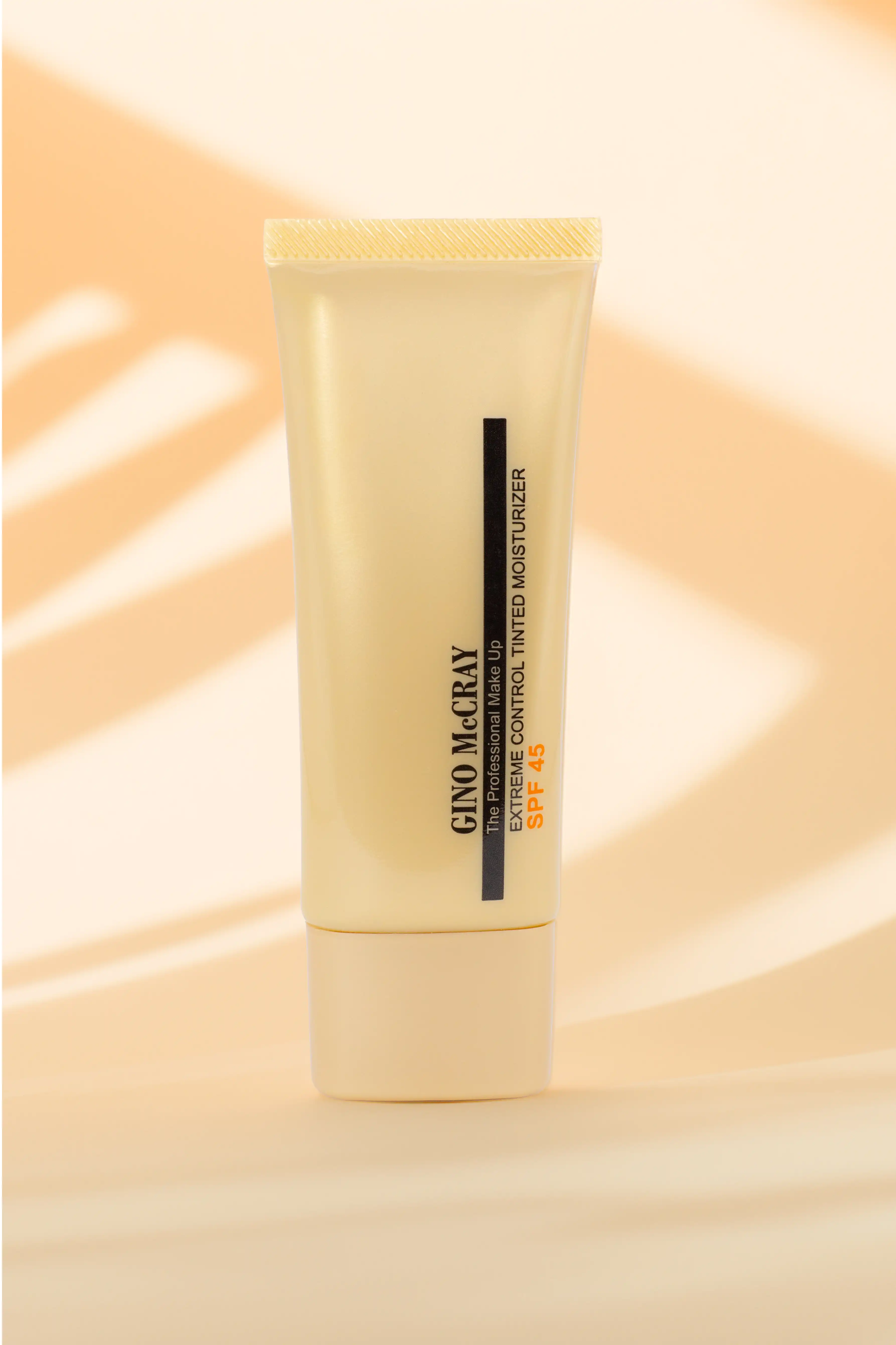 Product image of Extreme Control Tinted Moisturizer SPF 45 - Gino McCray The Professional Make Up - Beauty Buffet