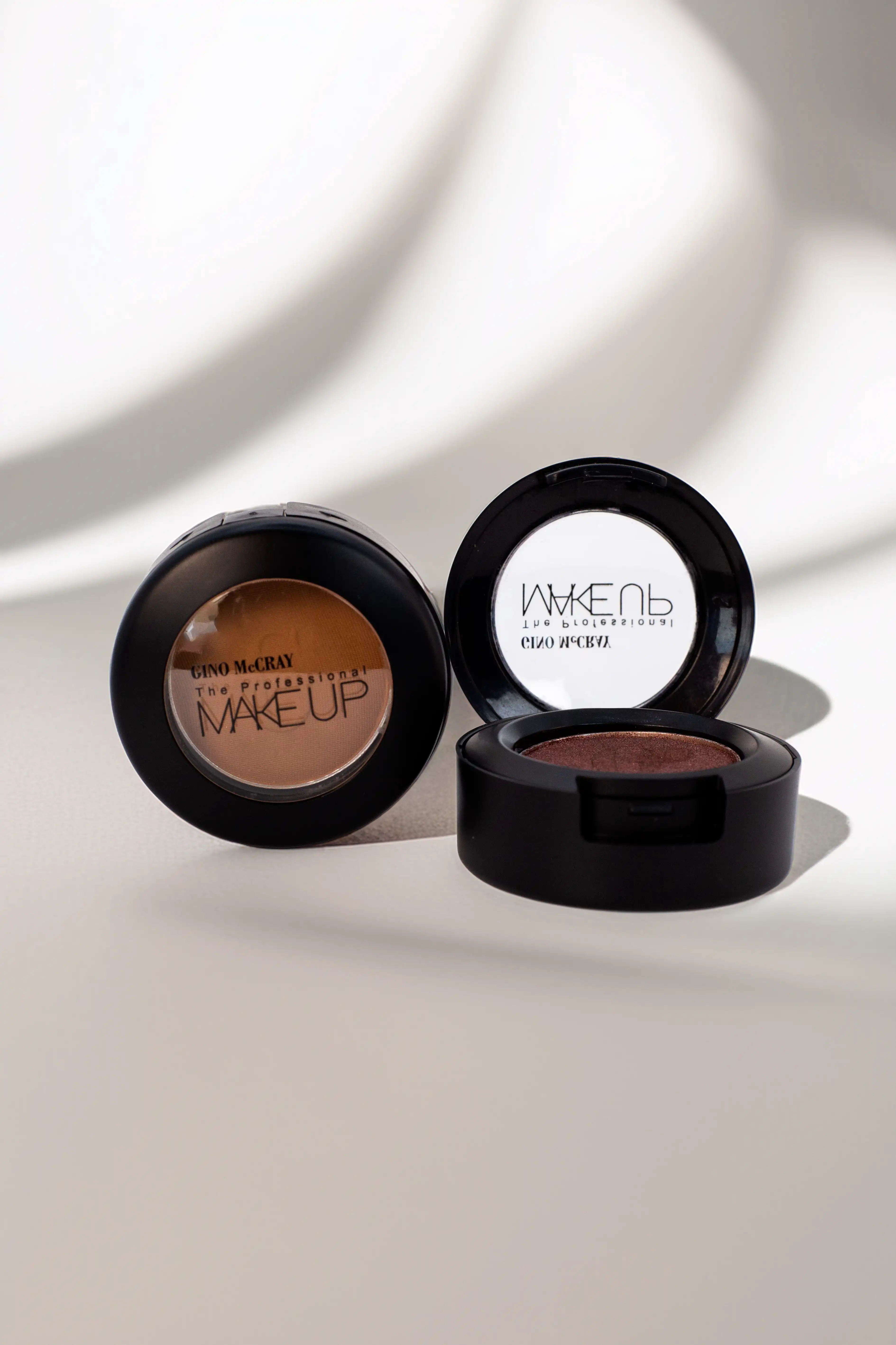 Product image of Eye Shadow - GINO McCRAY The Professional Make Up - Beauty Buffet