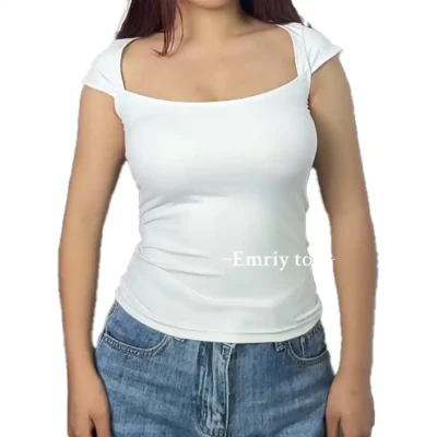 Emriy  Top