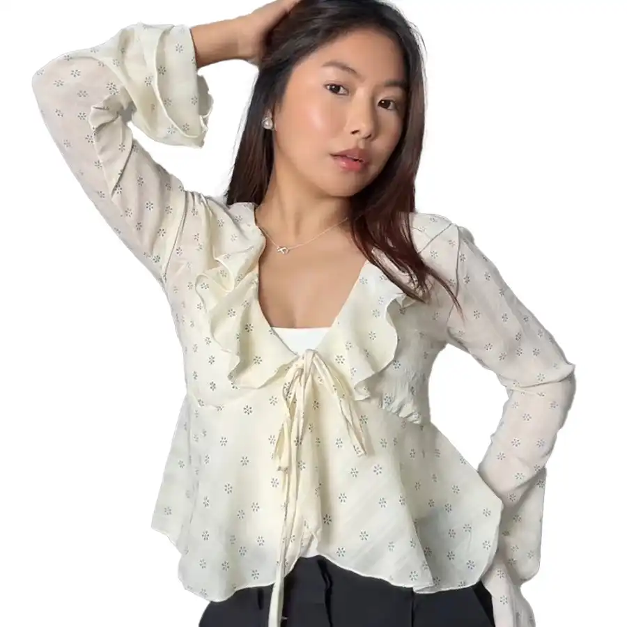 Product image of Nura Outer