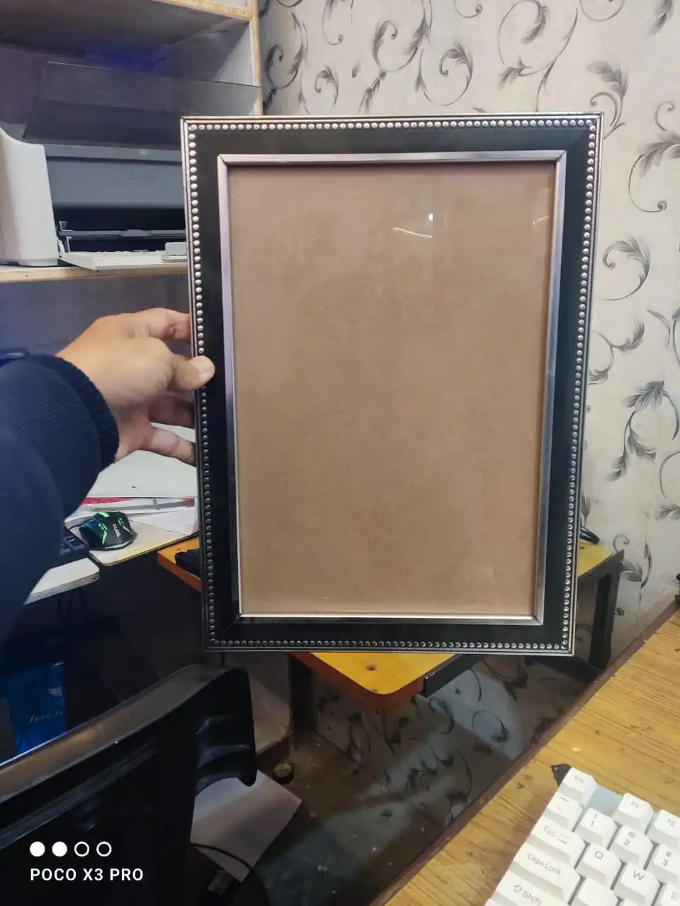 Product image of A4 BLACK DOT