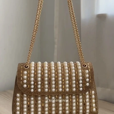 Pearl party bag