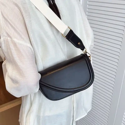 The Emilia Crossbody