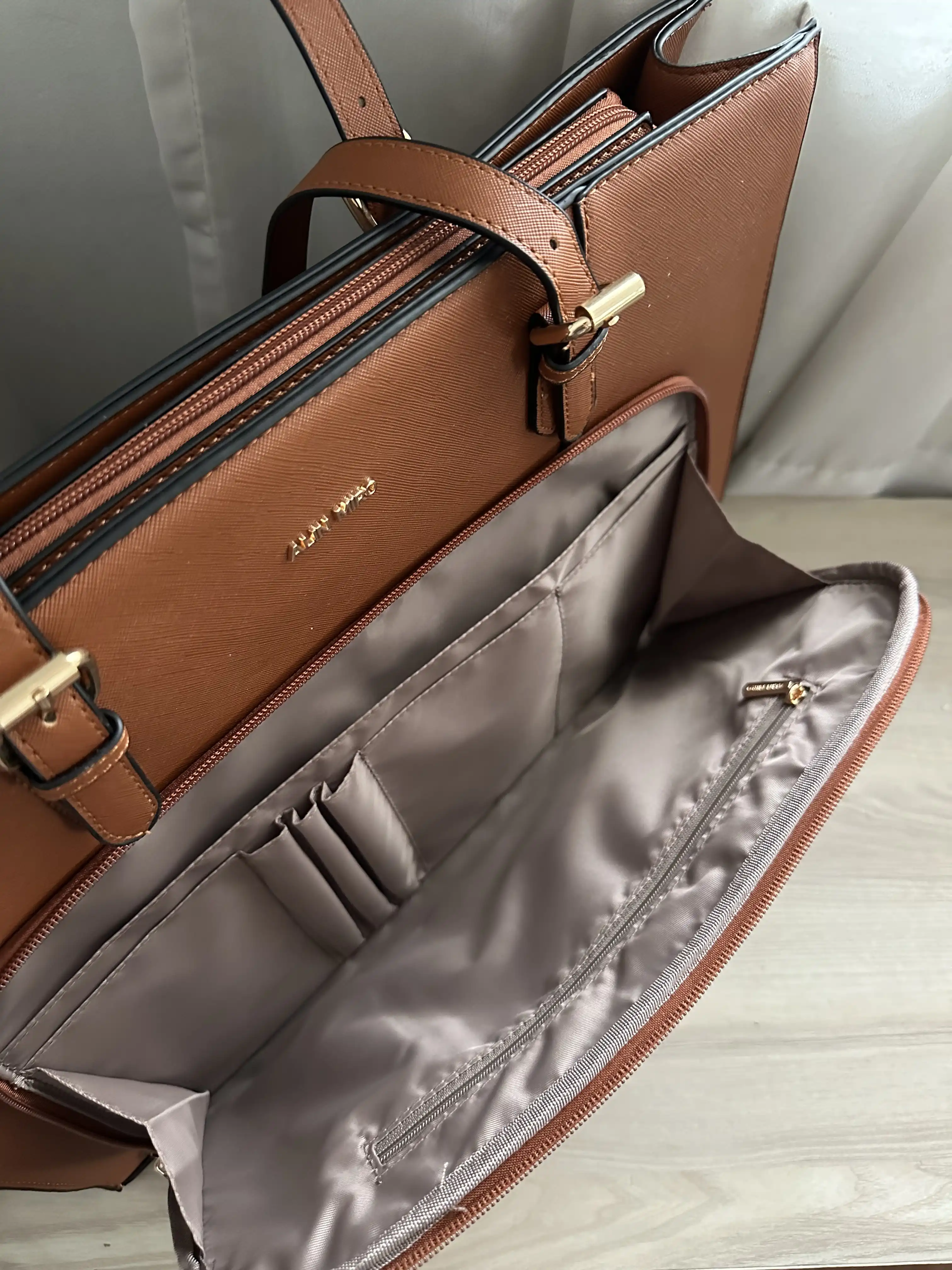 Product image of Professional Work Tote