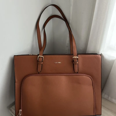 Professional Work Tote
