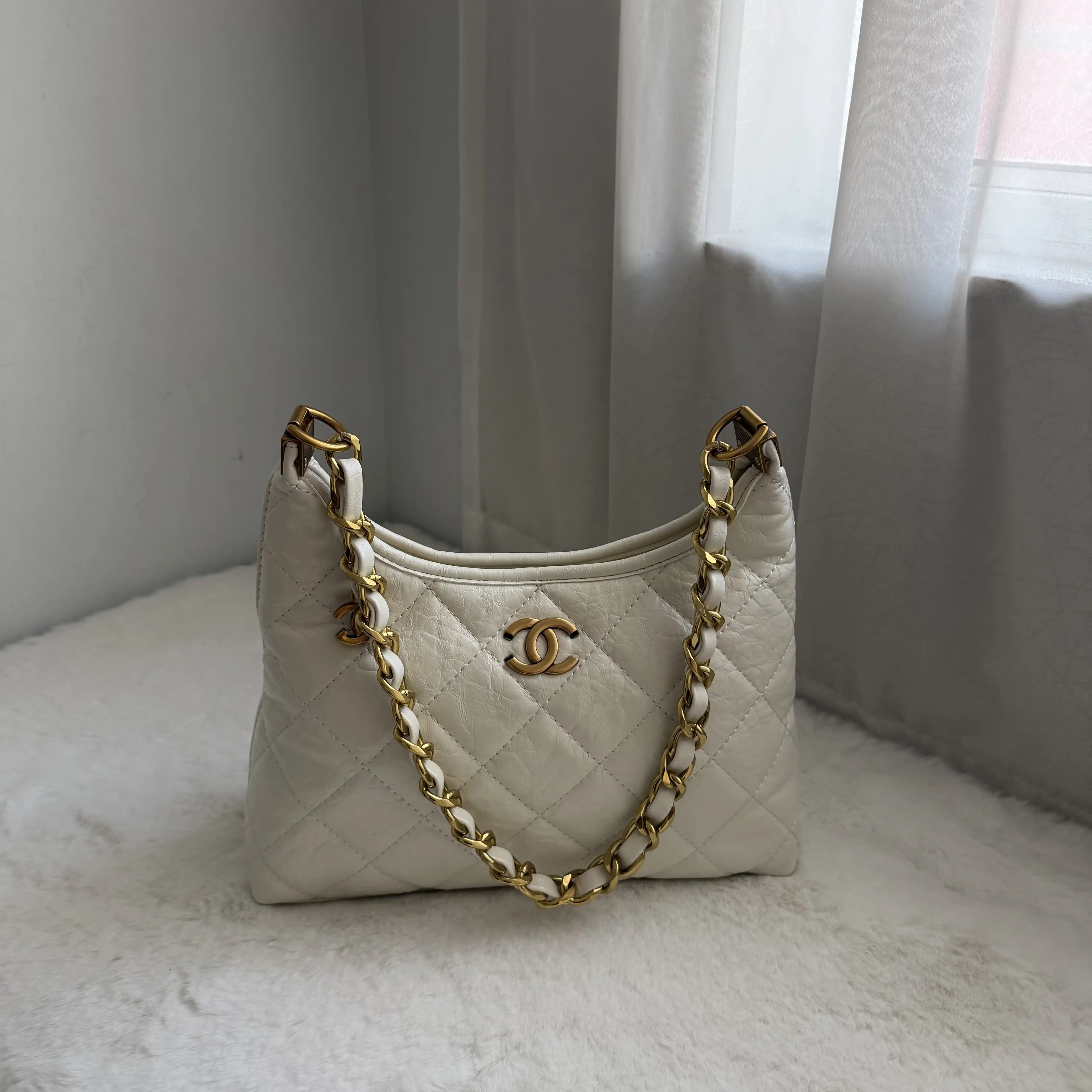 Product image of Aura Bag