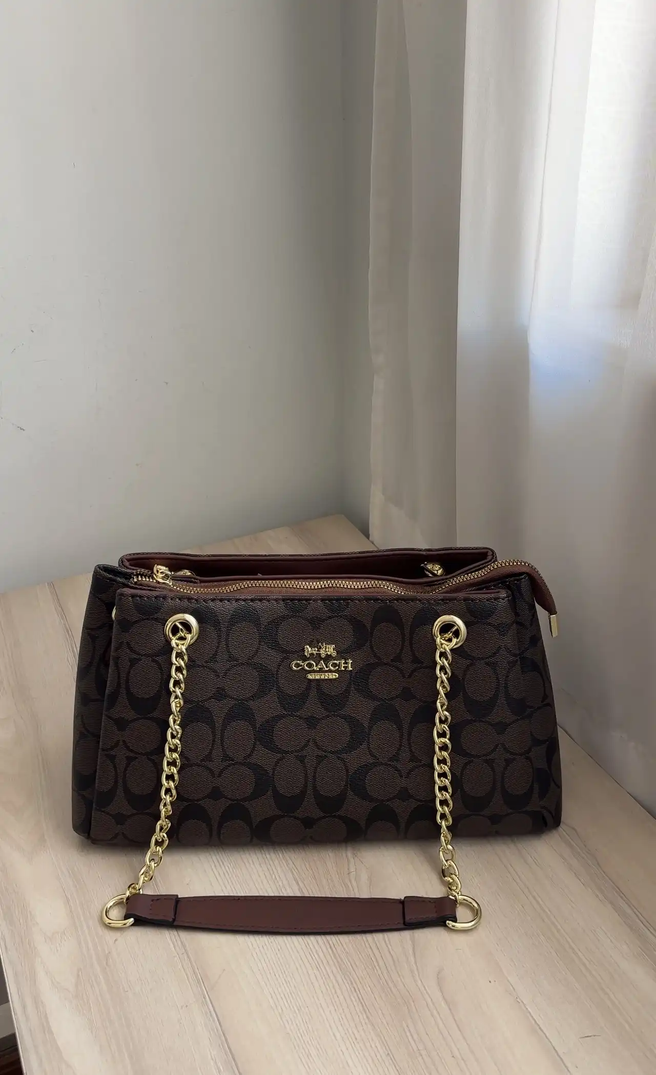 Product image of Coach Shoulder bag