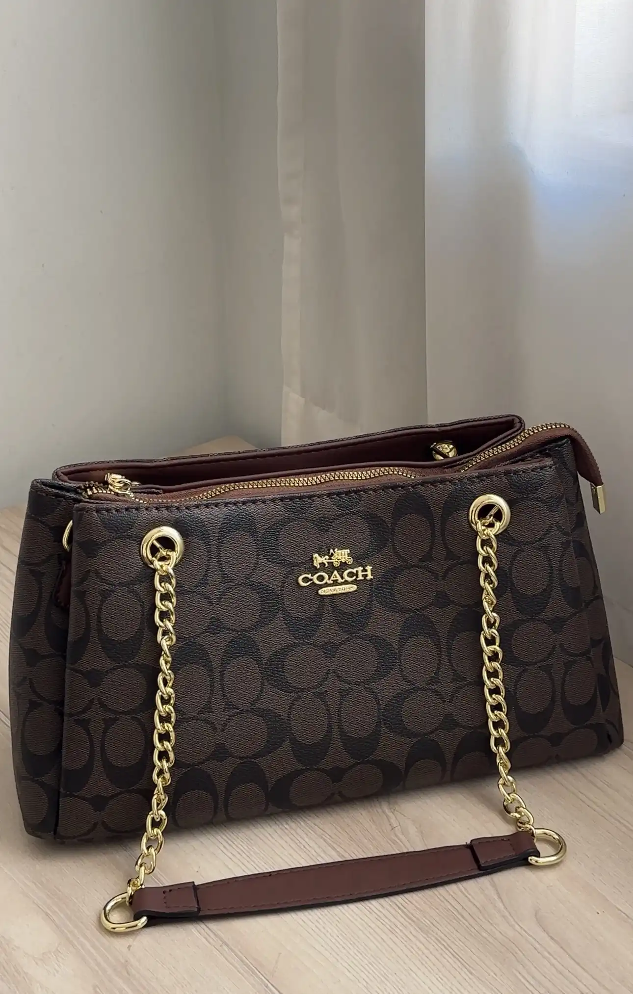 Product image of Coach Shoulder bag