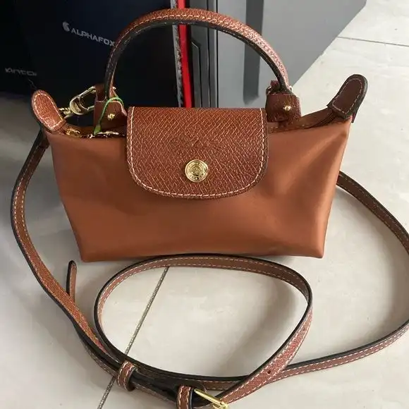 Product image of Longchamp Mini