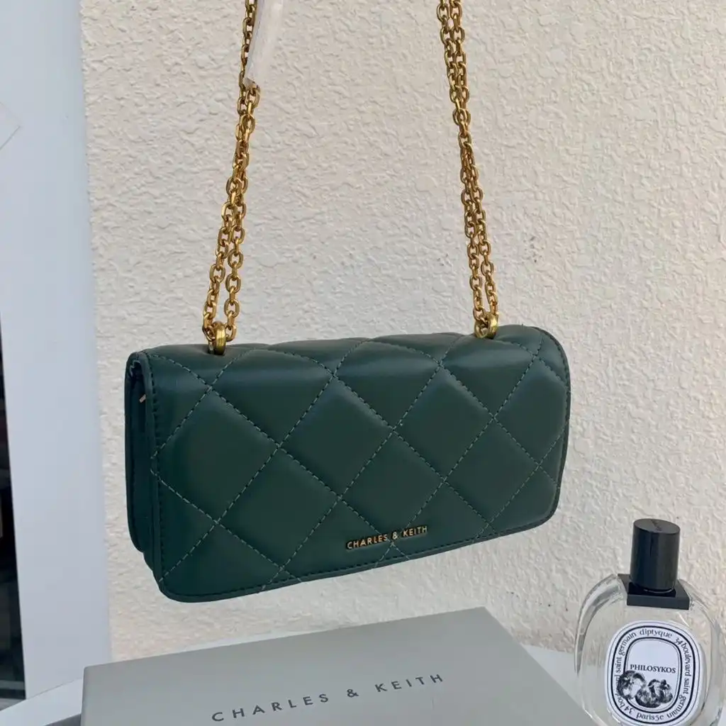 Product image of Charles and Keith 004