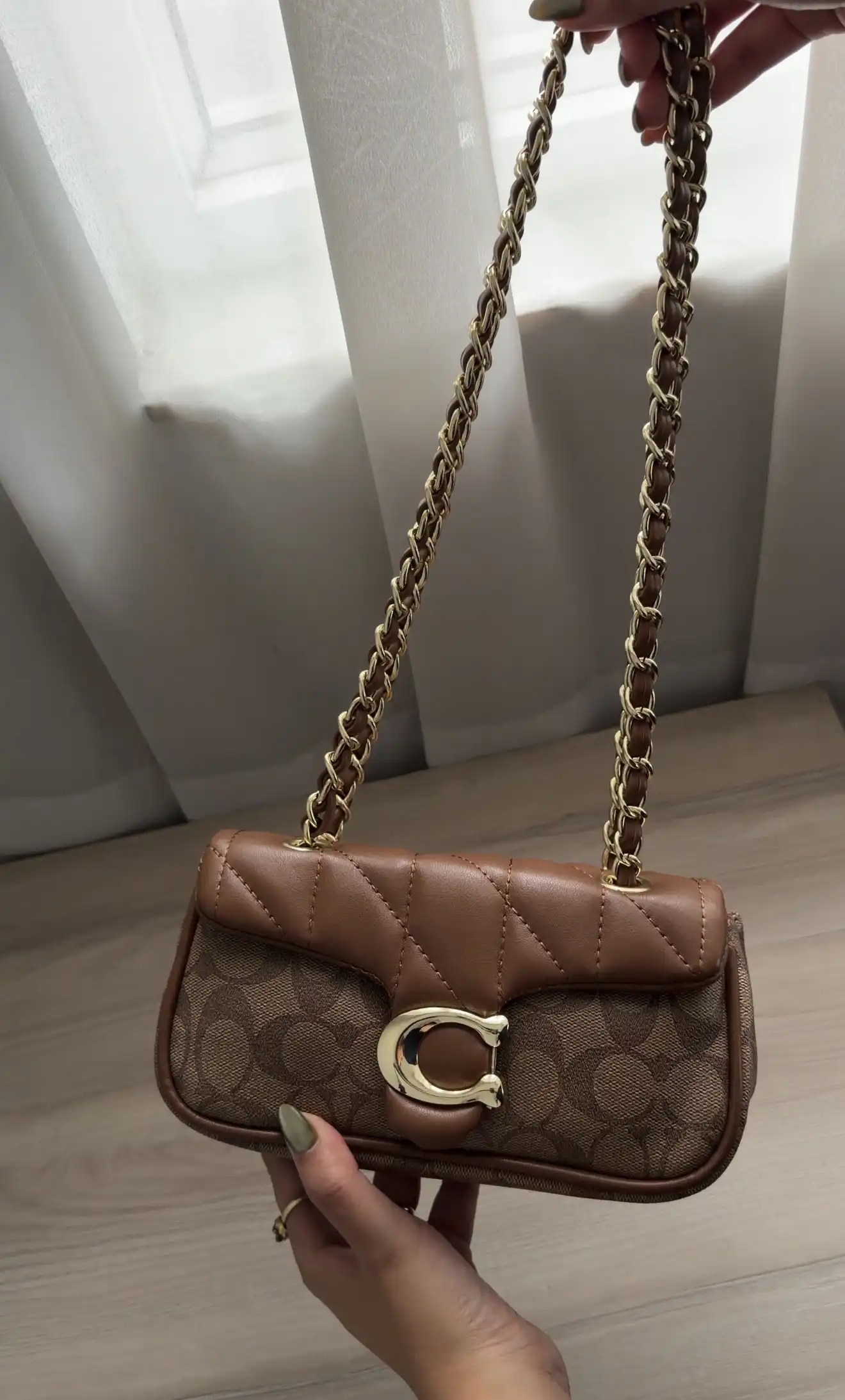 Product image of Coach Quilted tabby 20