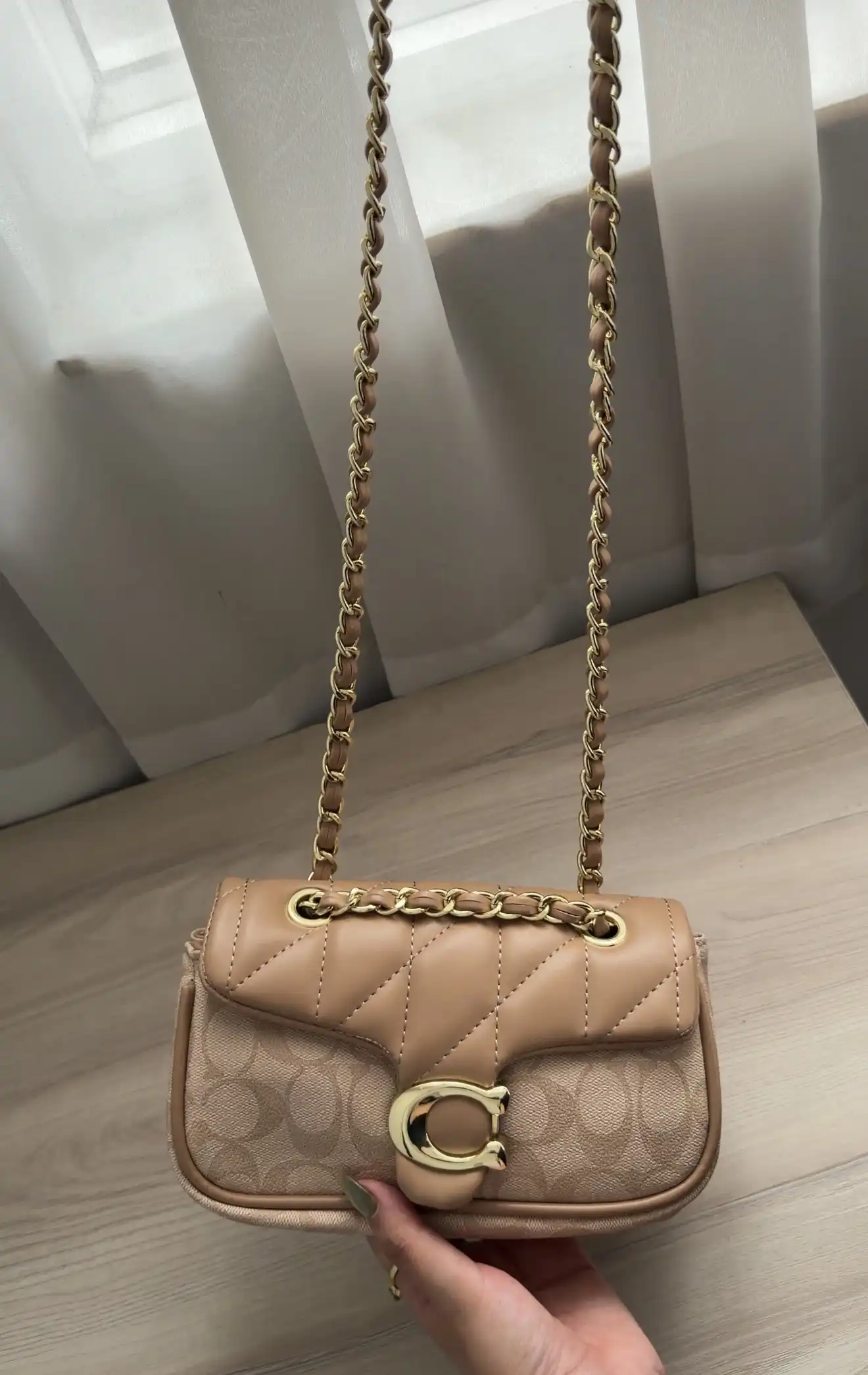 Product image of Coach Quilted tabby 20