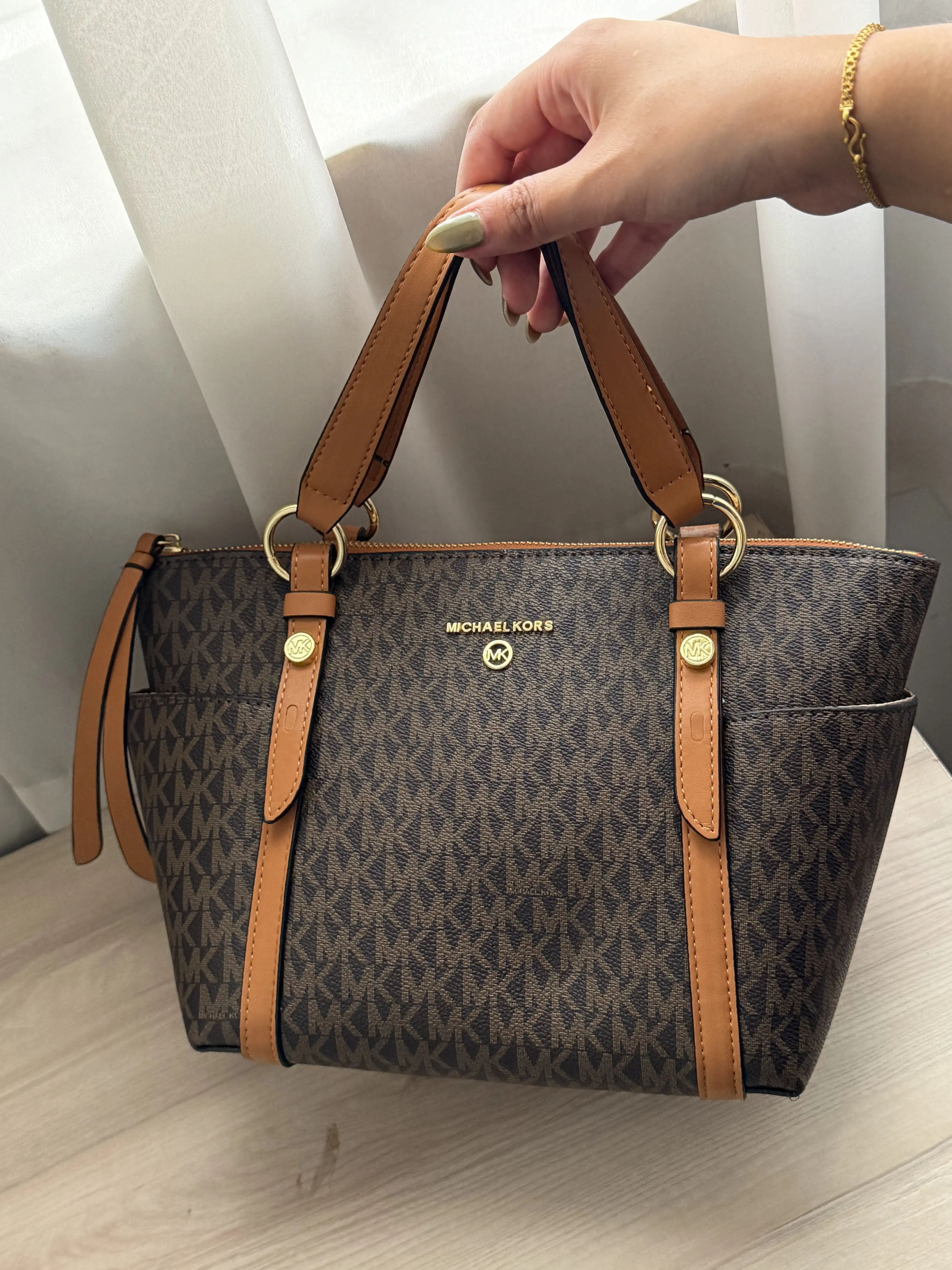 Product image of Sullivan Small Top-Zip Tote Bag