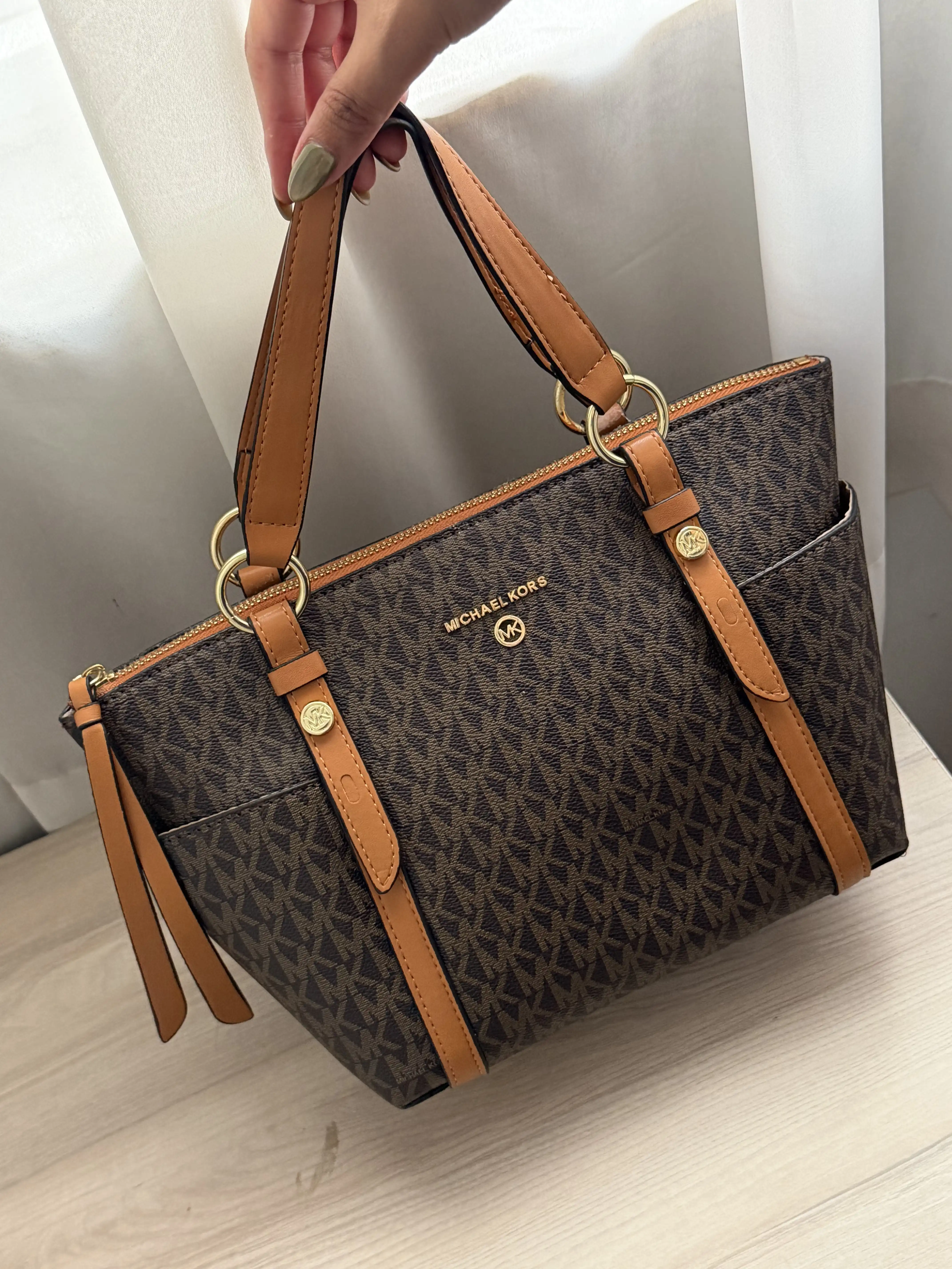Product image of Sullivan Small Top-Zip Tote Bag