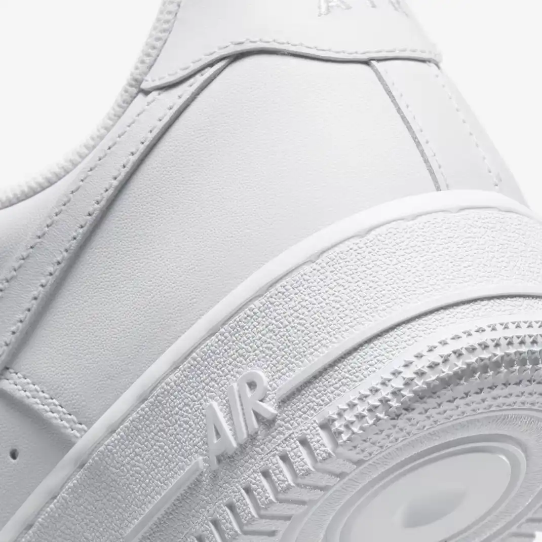 Product image of Air Force Low 'triple white'