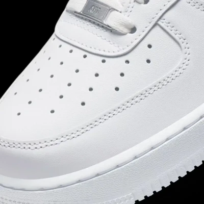 Air Force Low 'triple white'