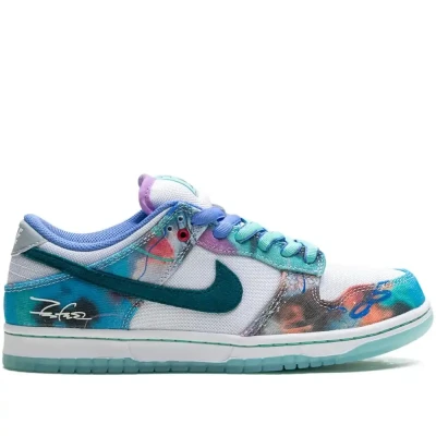 Nike x Futura Laboratories SB D...