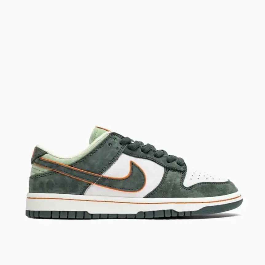 Product image of Otomo Katsuhiro x Nike SB Dunk Low Steamboy OST Green Blue Red