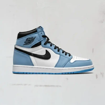 Nike Air Jordan 1 High UNC Univ...