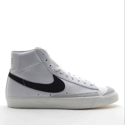 NIKE Blazer Mid'77 Vintage High