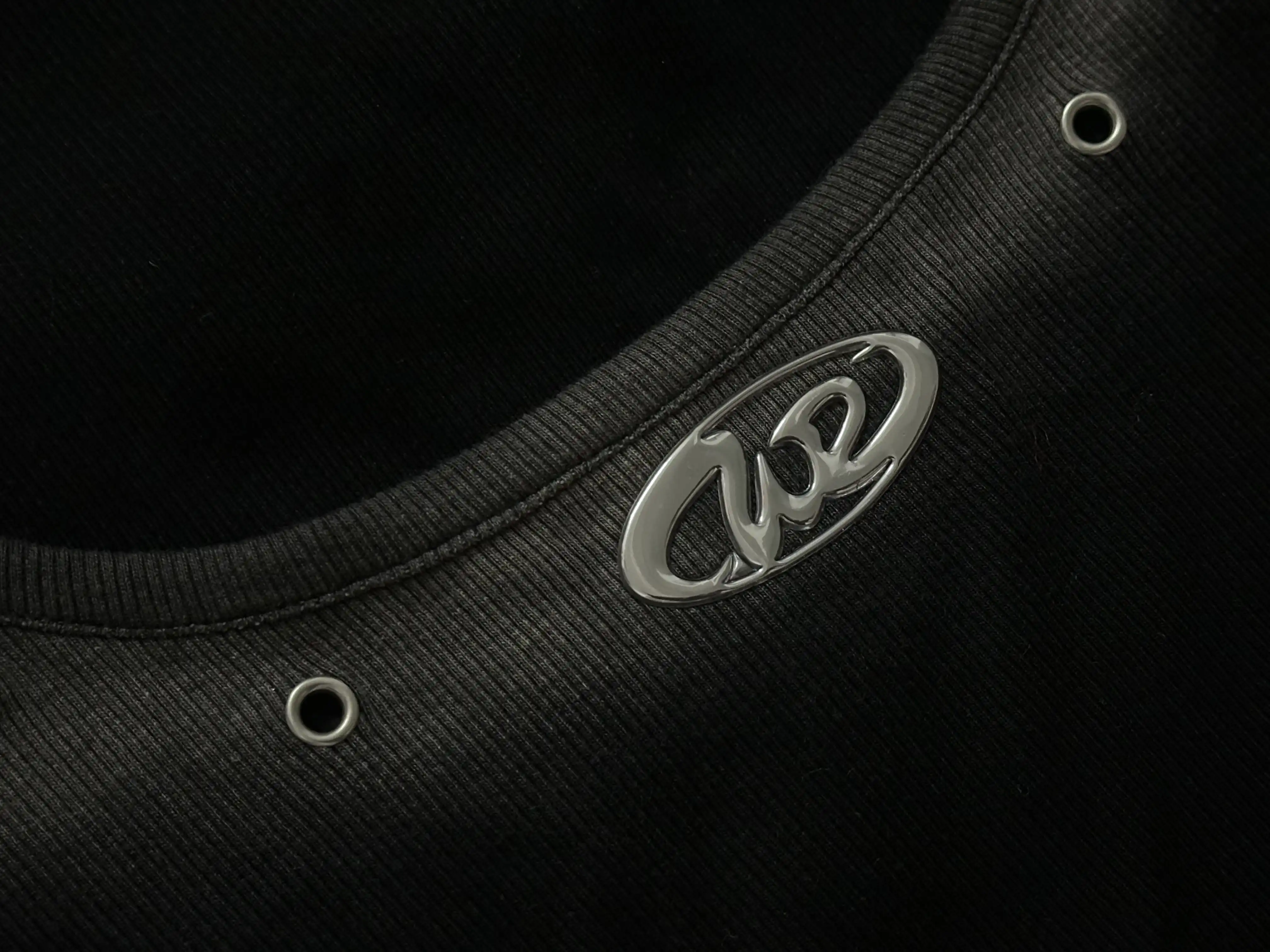 Product image of R-NEVORA-TOP