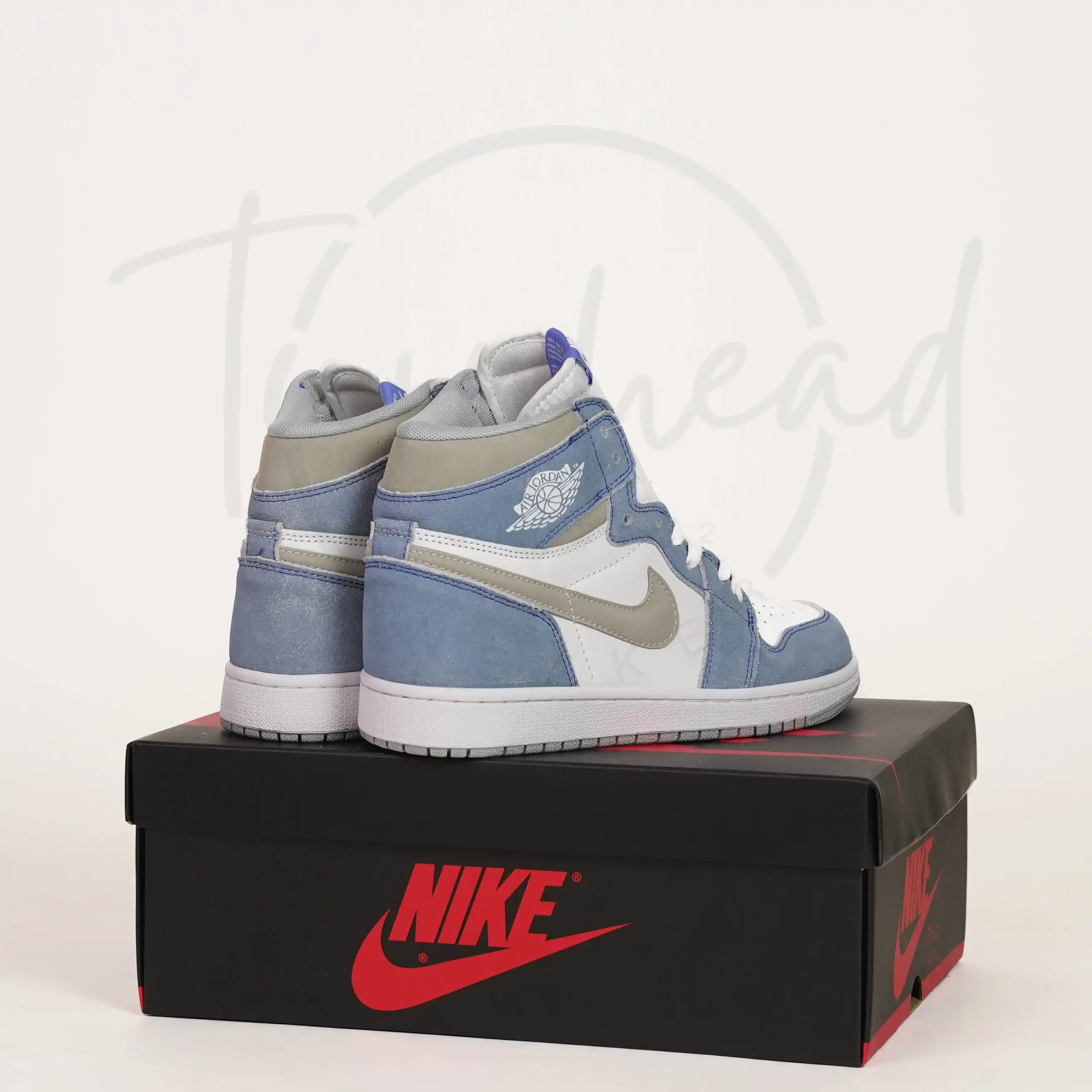 Product image of Jordan 1 high Hyper Royal