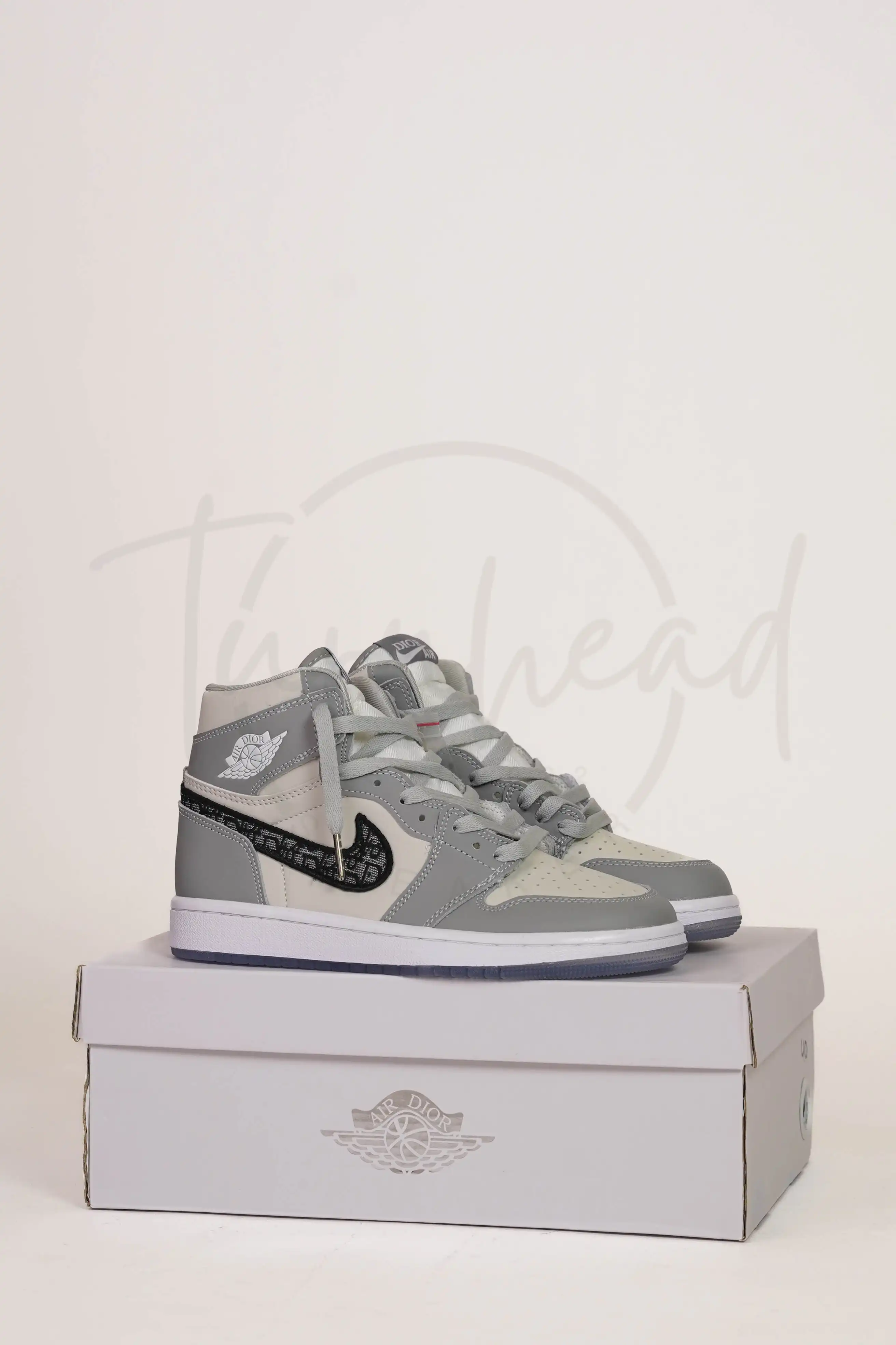 Product image of Jordan 1 high Dior