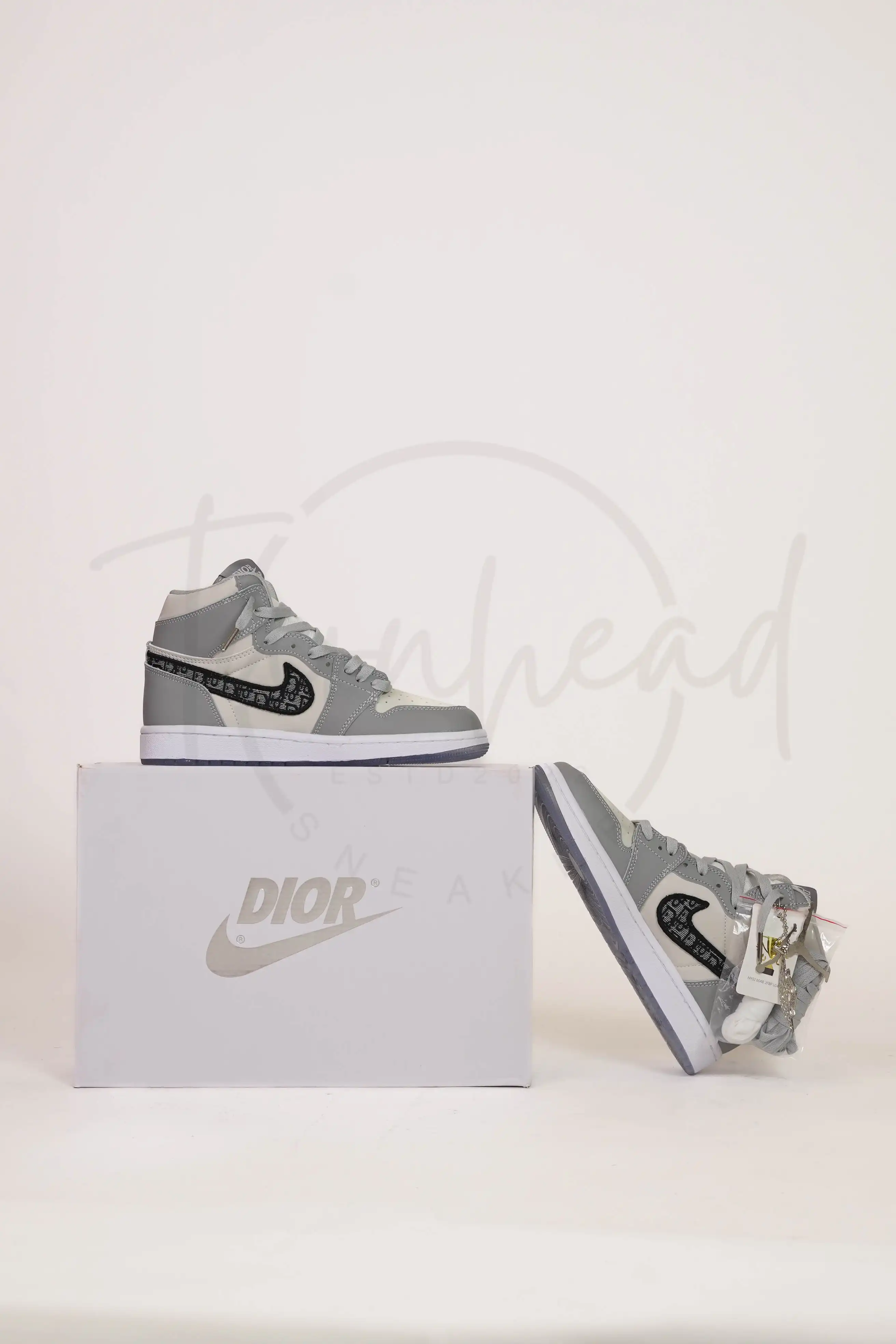 Product image of Jordan 1 high Dior