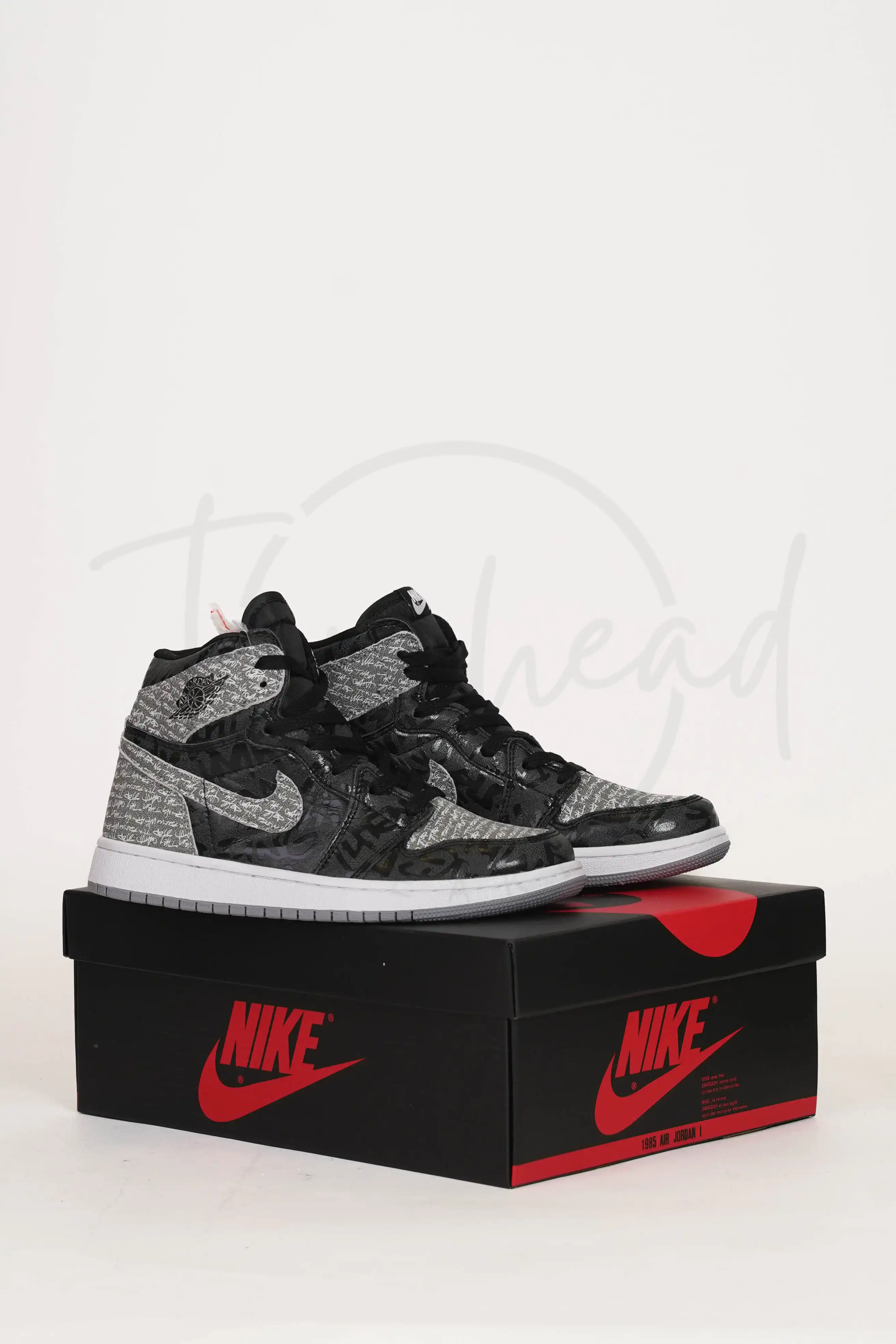 Product image of Jordan 1 high Rebellionaire