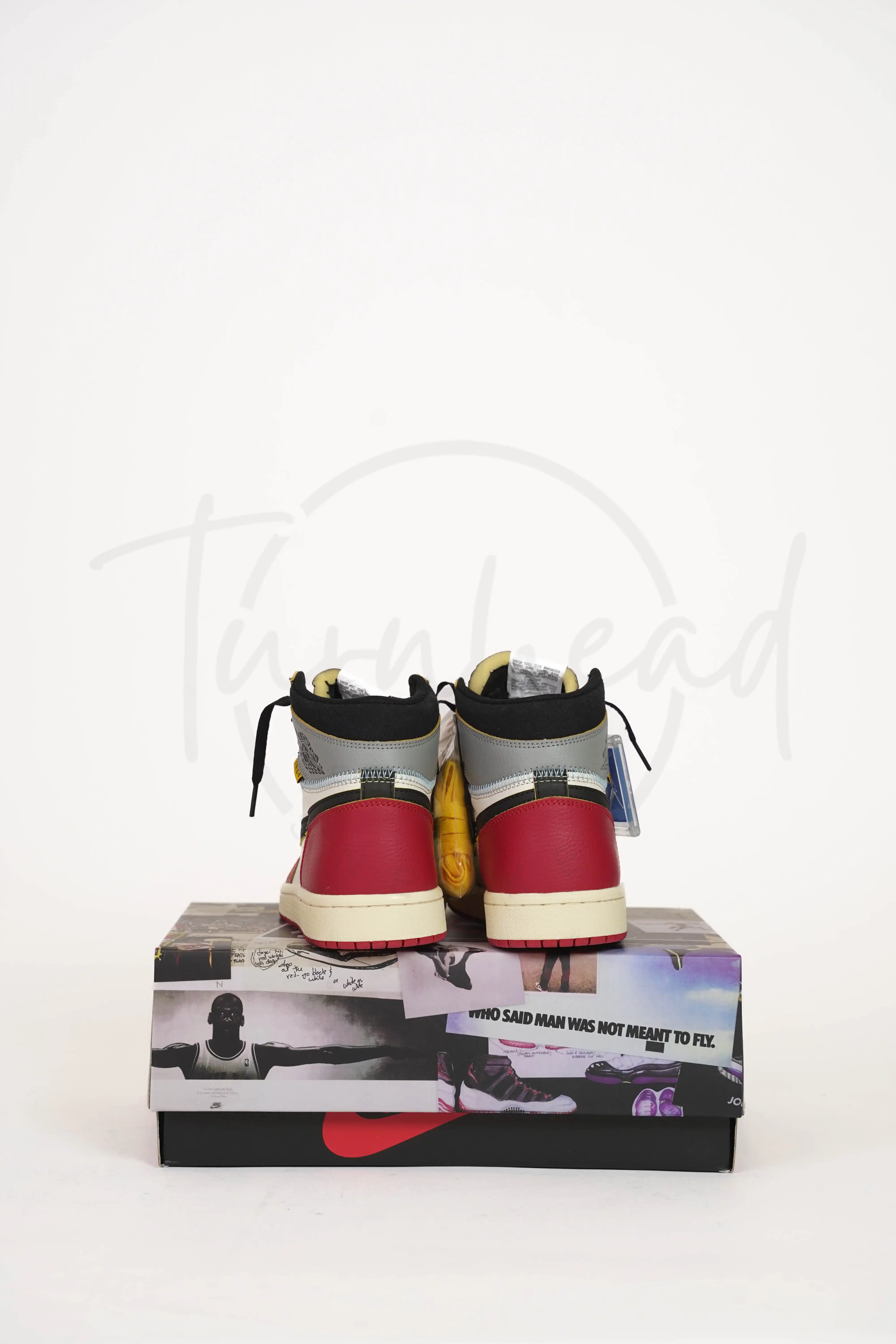 Product image of Jordan 1 high UNLA Red and Black