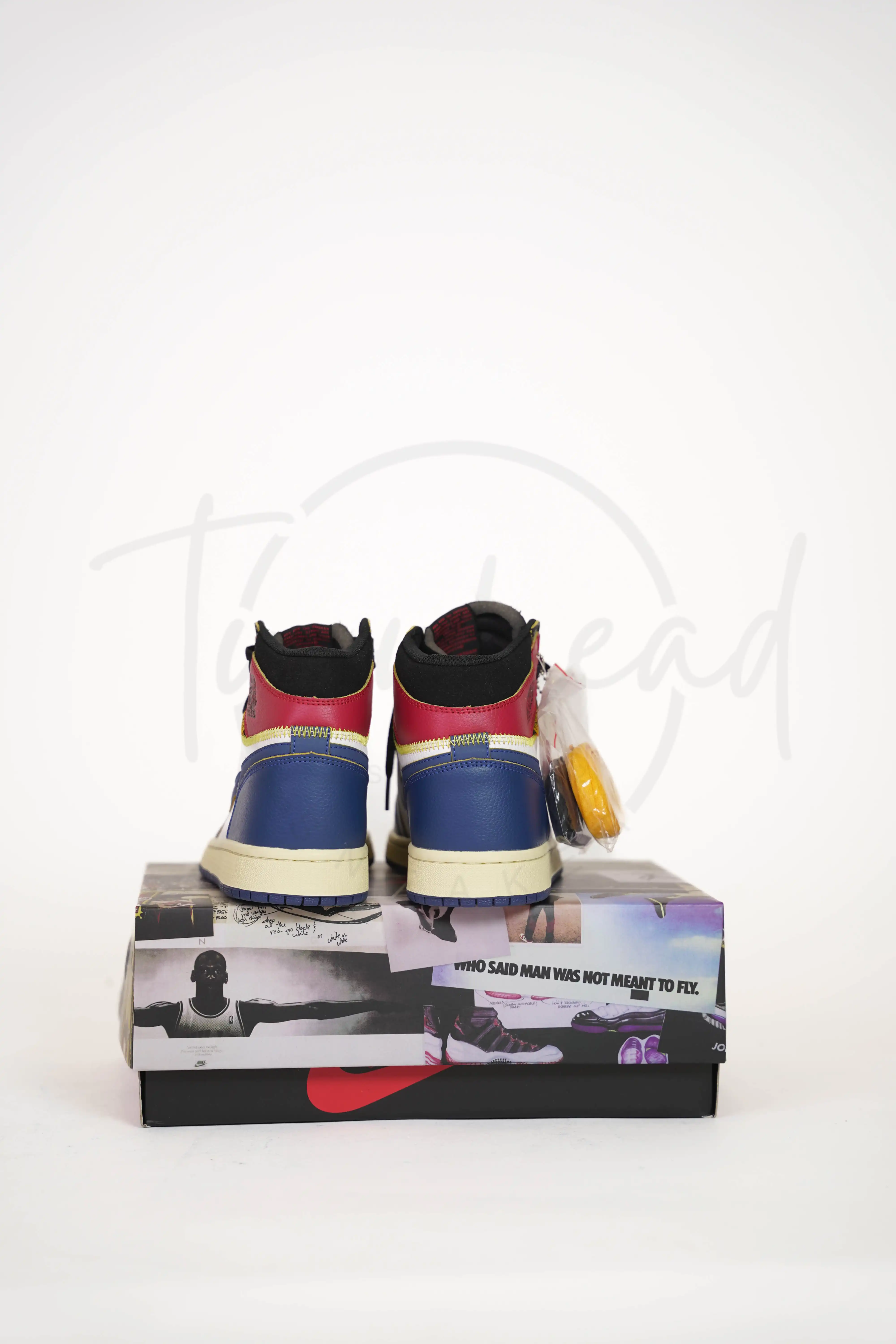 Product image of Jordan 1 high UNLA Blue and Black