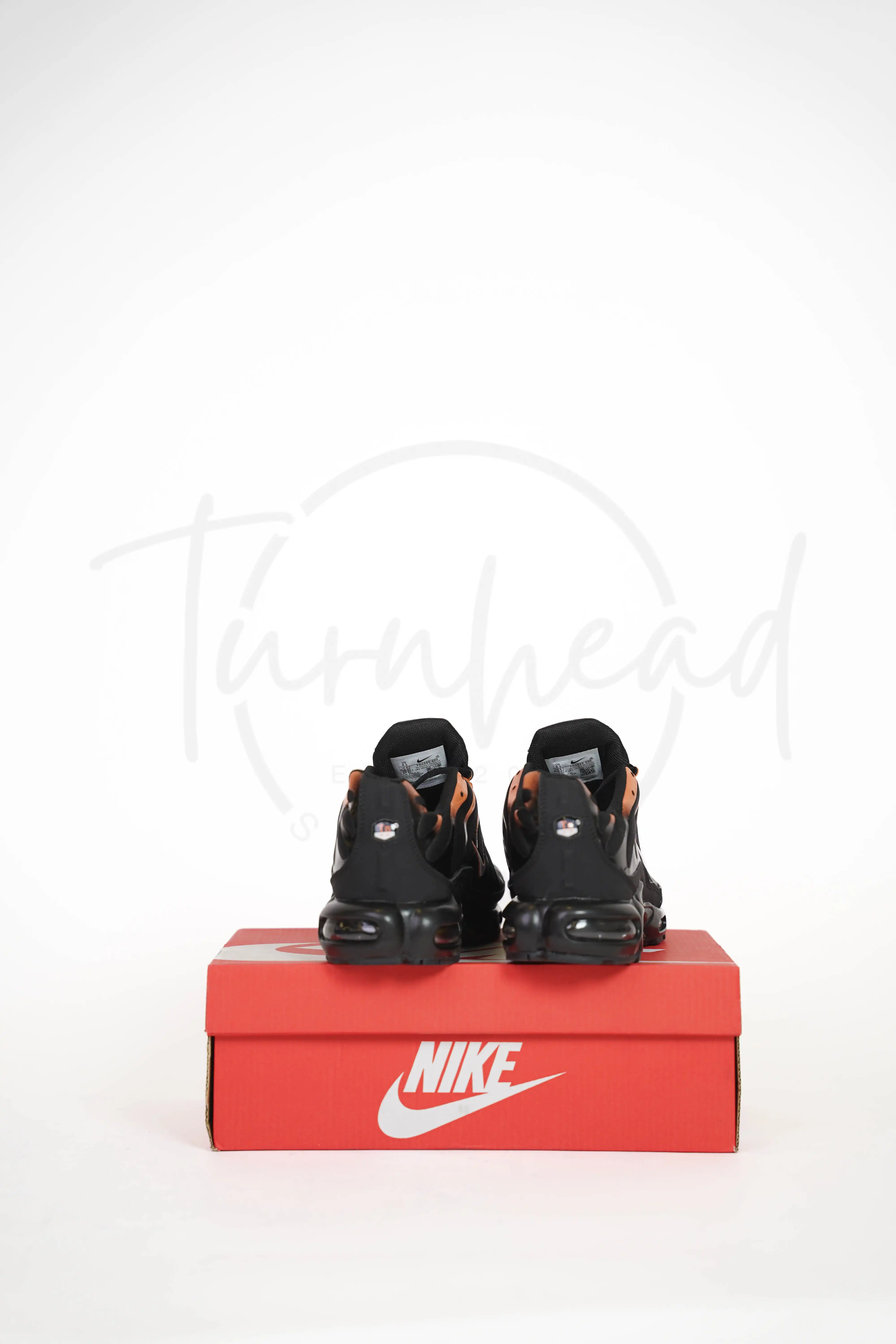 Product image of Nike Air Max Plus (TN) - Black / Orange