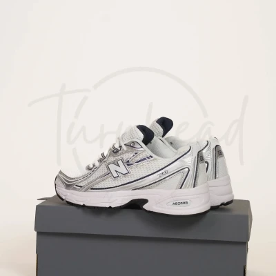 New Balance 740
