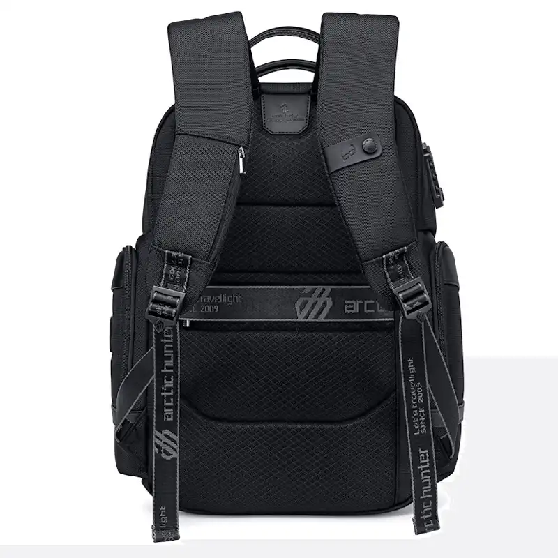 Product image of Arctic Hunter  B00682