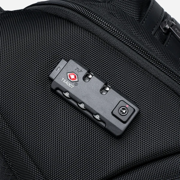 Product image of Arctic Hunter  B00682