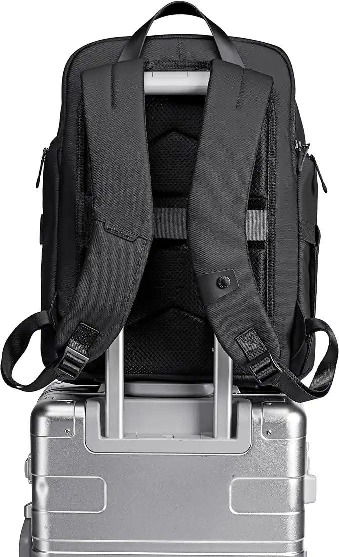 Product image of Arctic Hunter  B00558