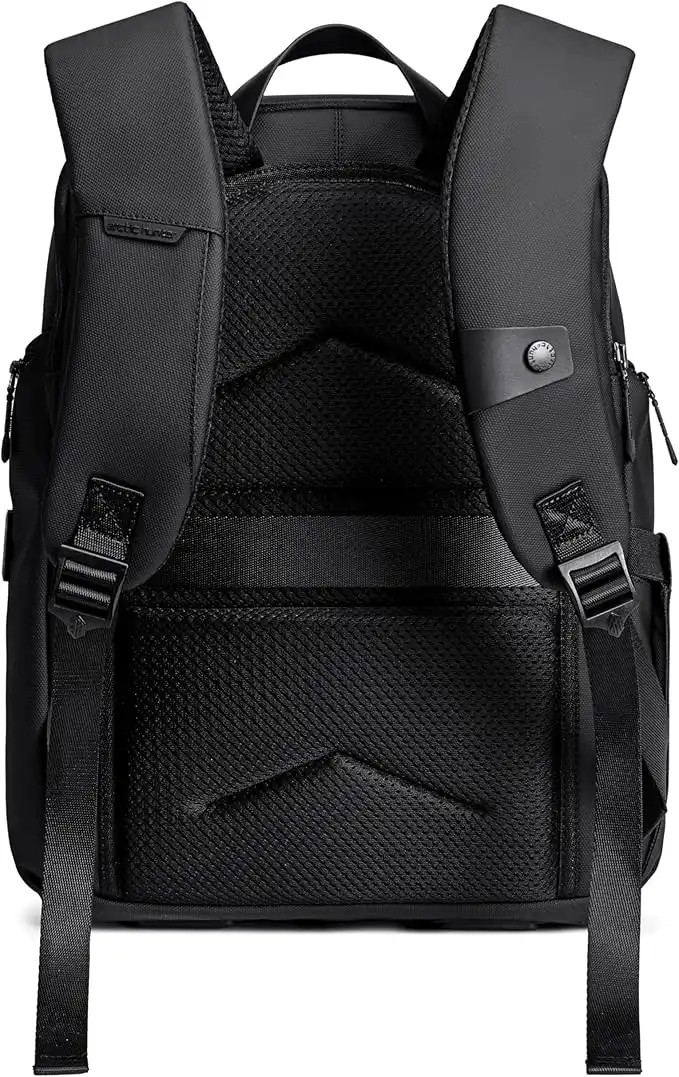 Product image of Arctic Hunter  B00558