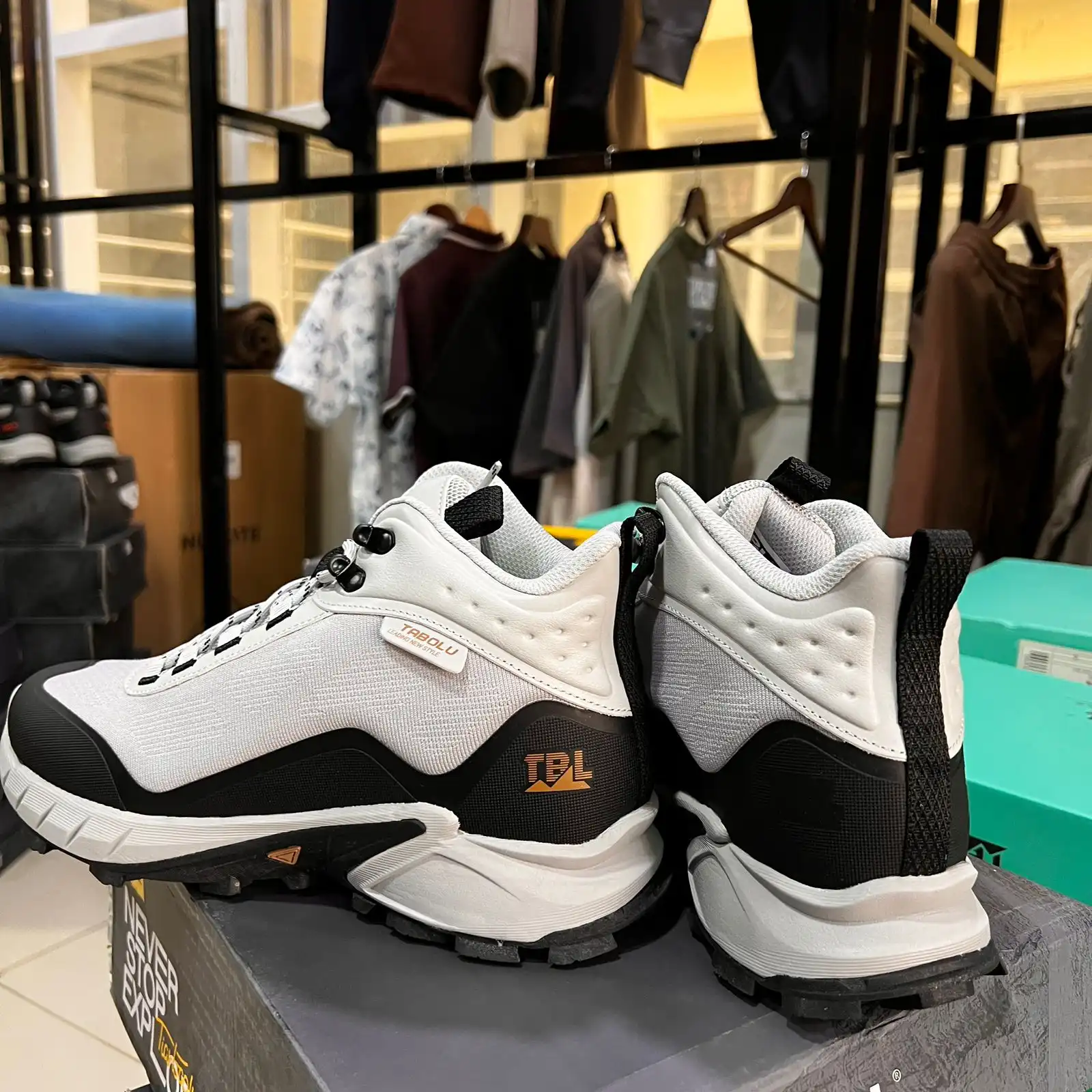 Product image of TBL  SHOE -3136