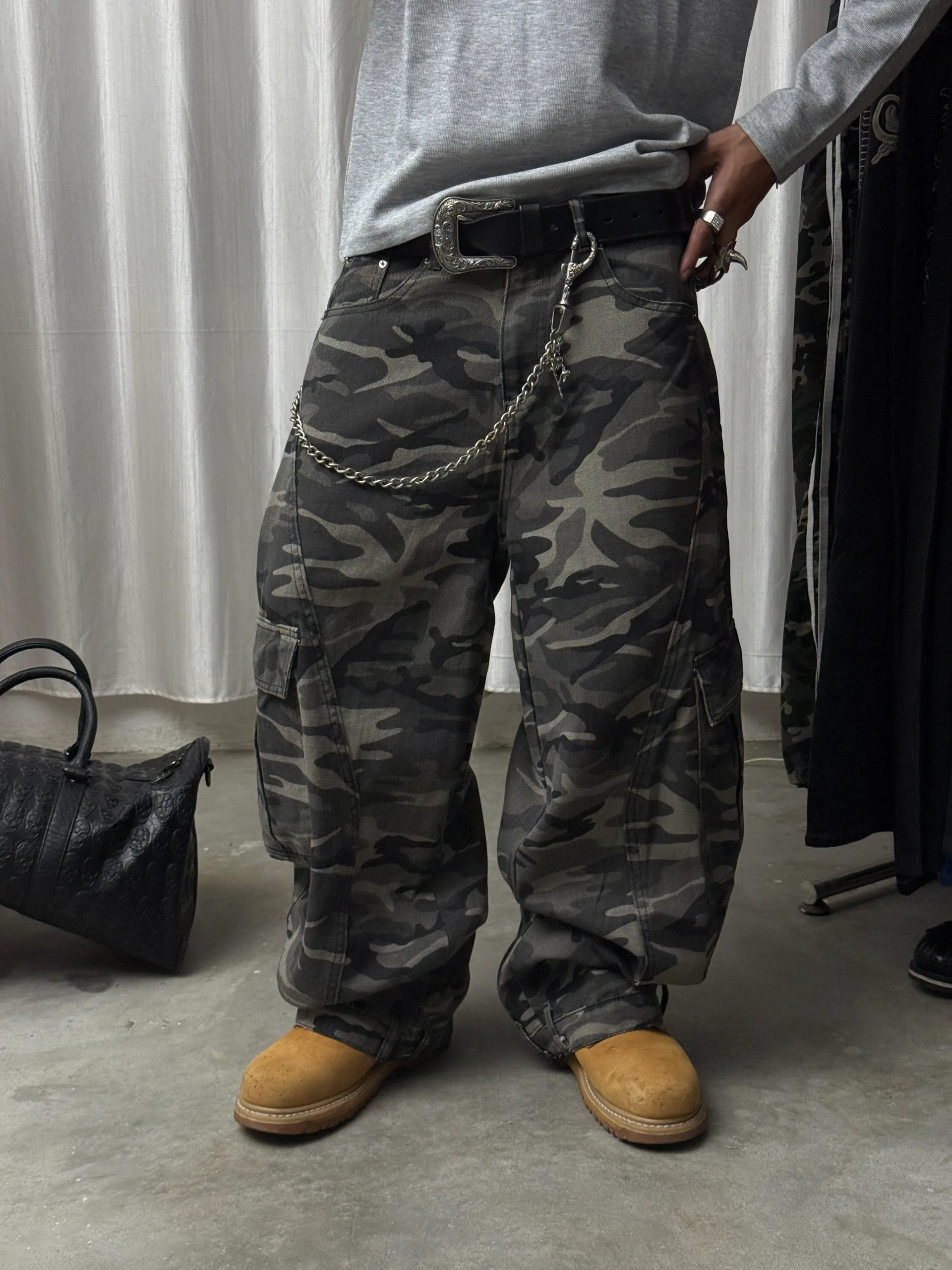 Camo Cargo Baggy Barrel Pant