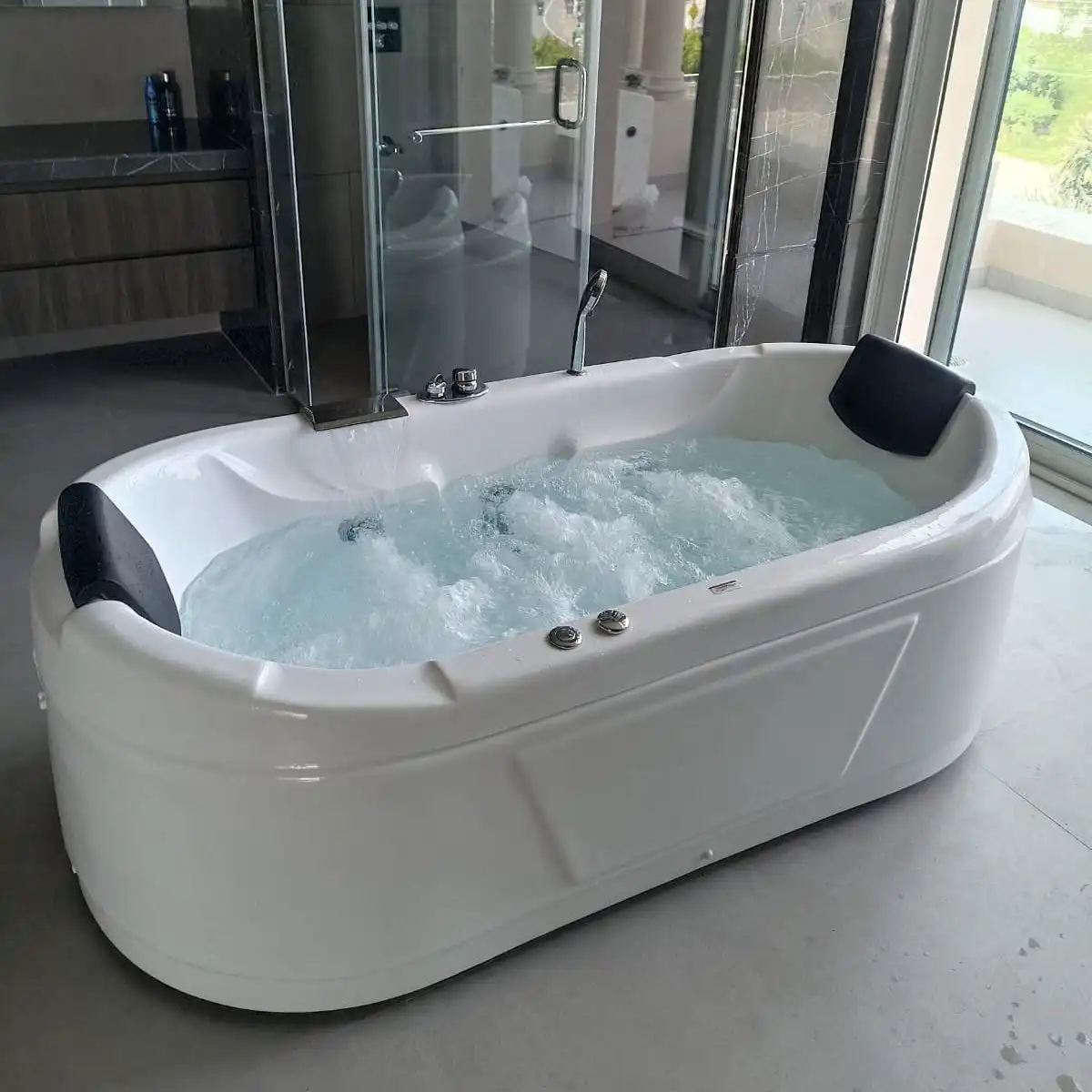 Jacuzzi