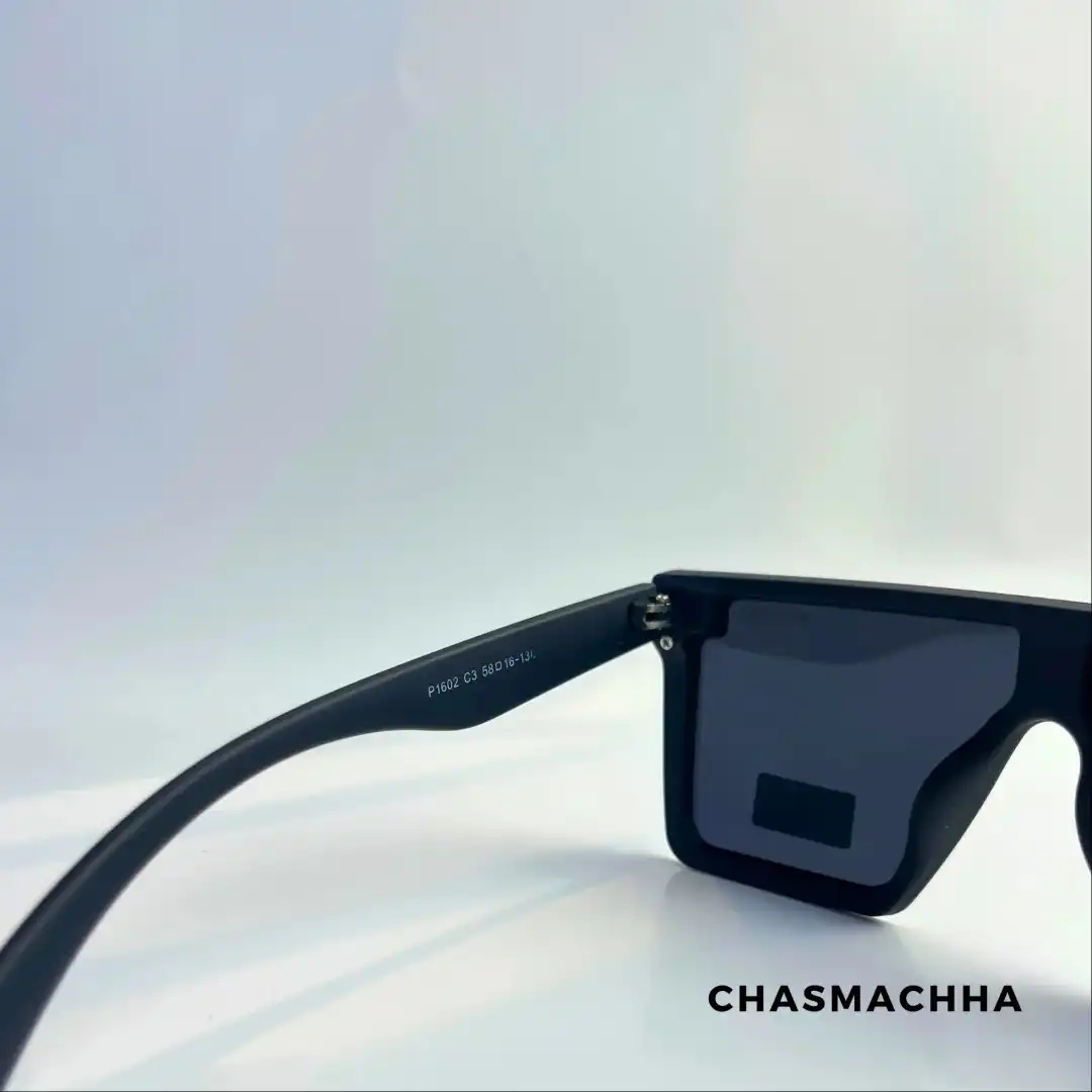 Product image of Matrix Polarized Angular Large Square Black