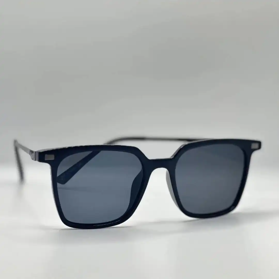 Product image of Oversized Full Black Square 2